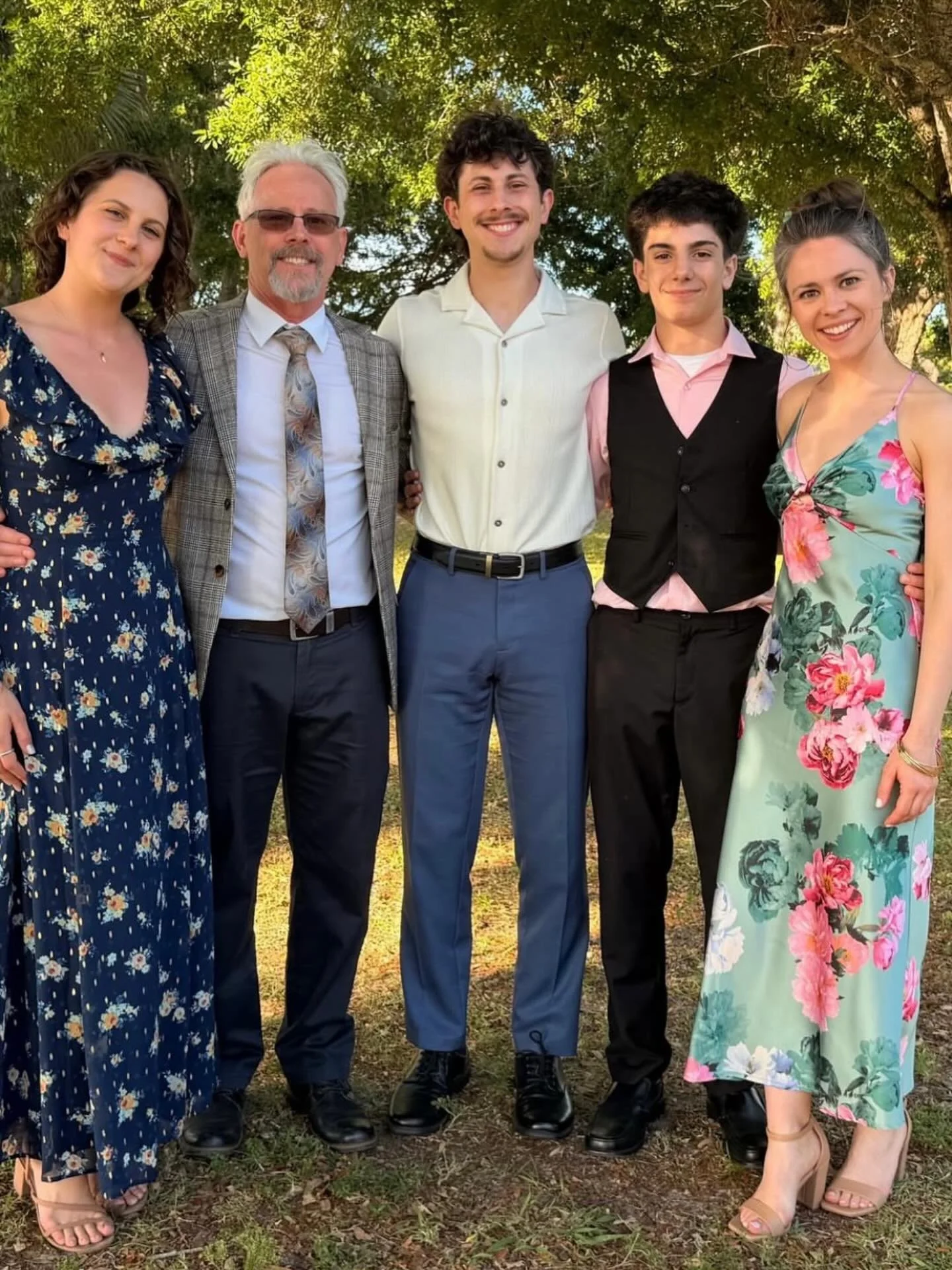 Siblings and Dad go to a wedding ✨
