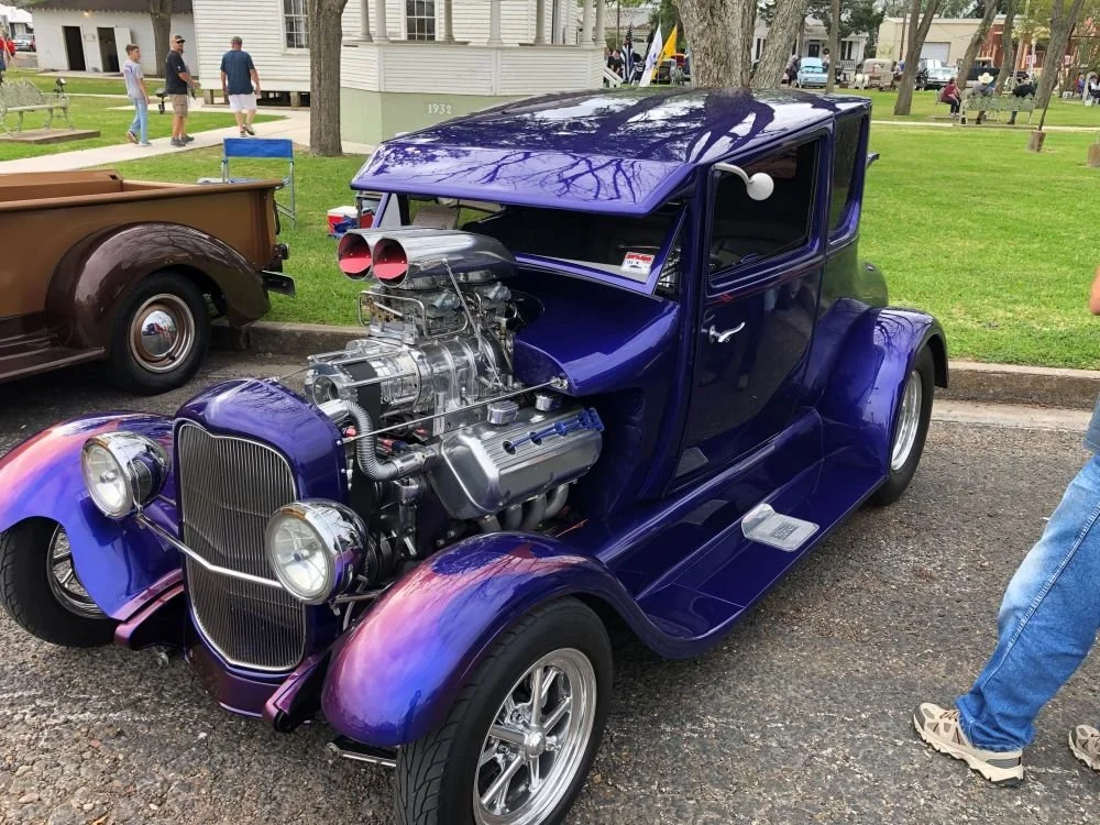 IMG_3156 Purple car reduction more.jpg