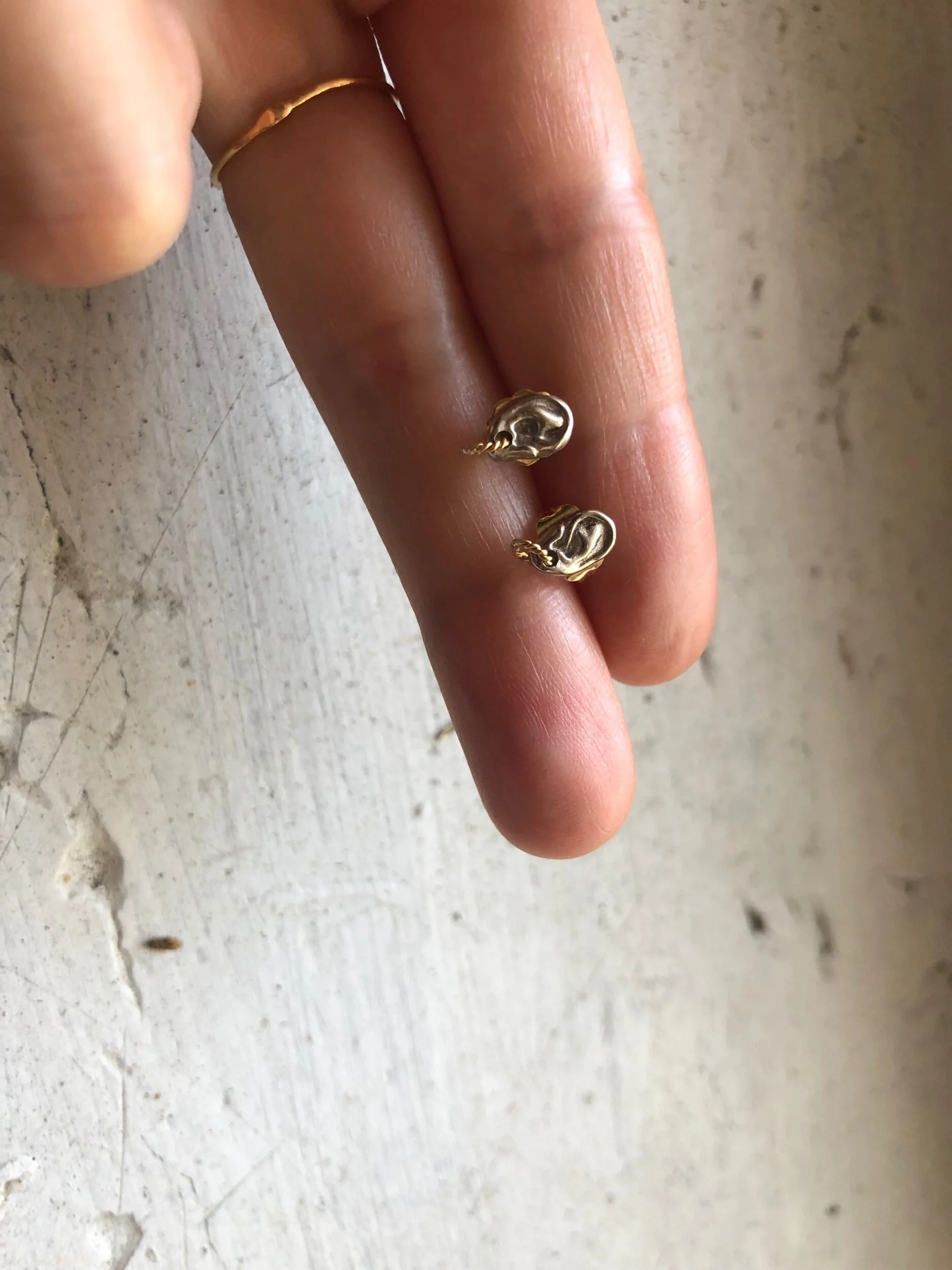 8FDB0C72-55CD-47C8-950B-183D292D695E