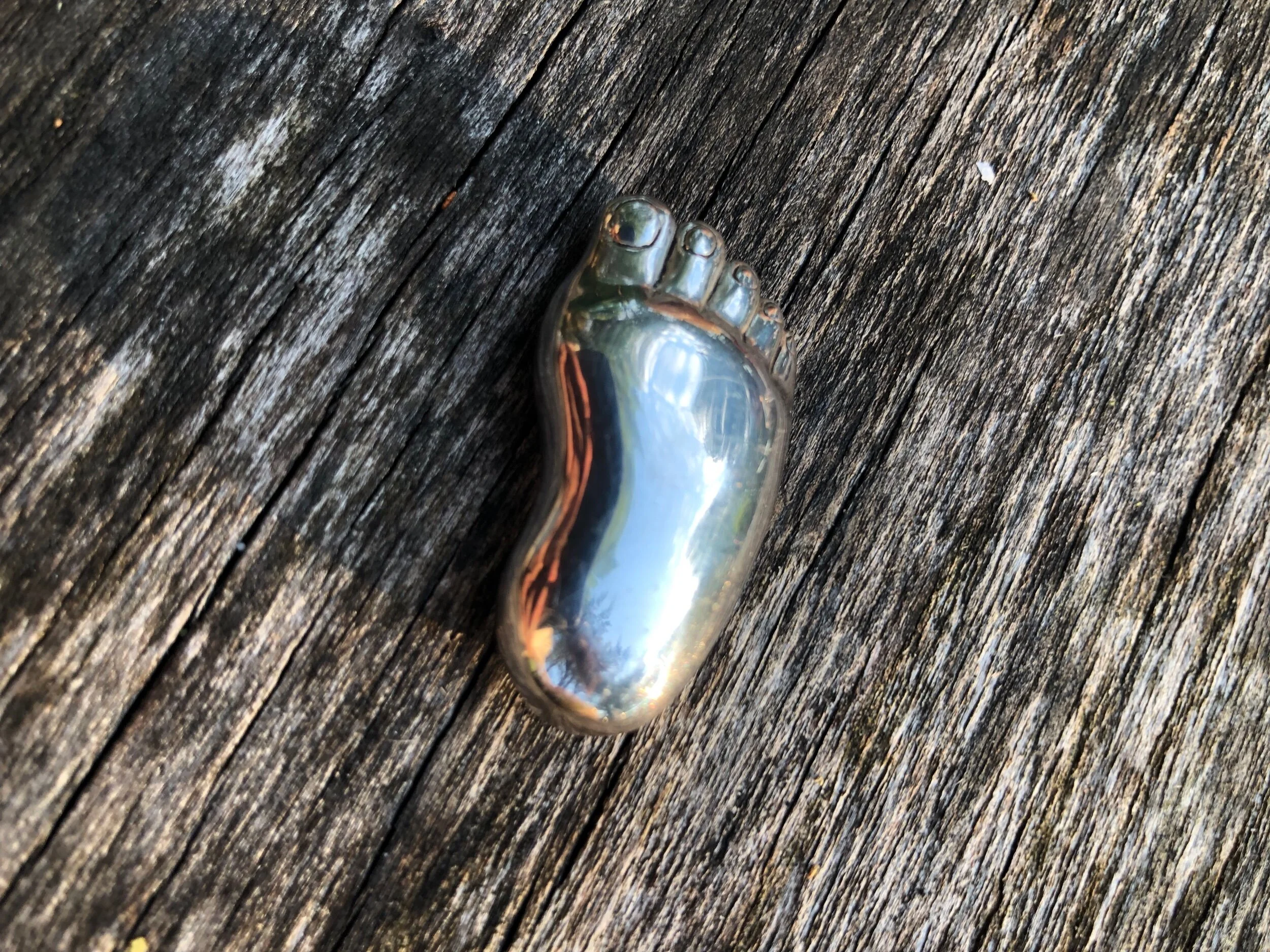 AF4FB39C-6DBD-4F5C-89EF-90A63875C9D4