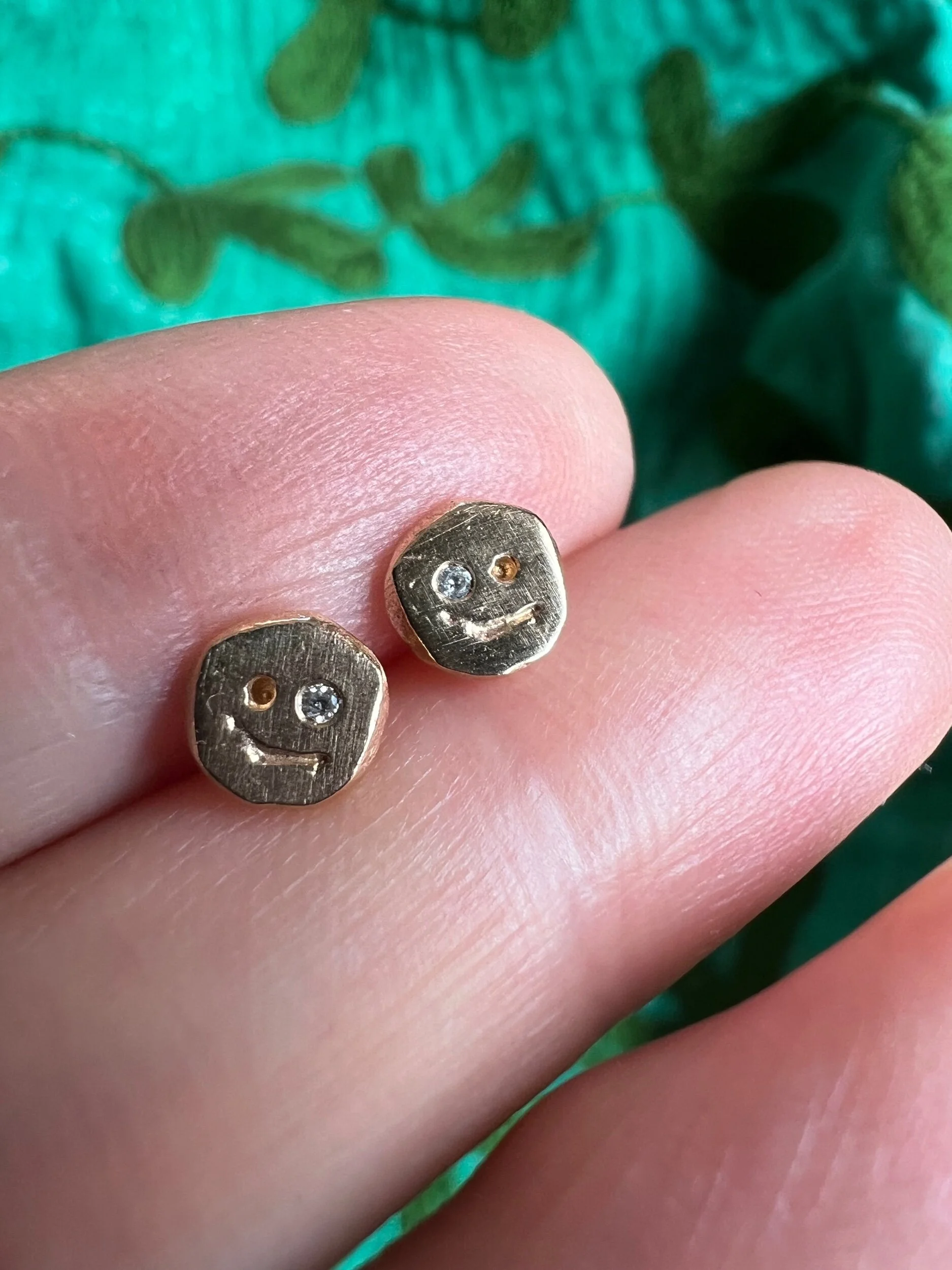 01199C74-C83C-4B8C-8500-1066CFFEAC95