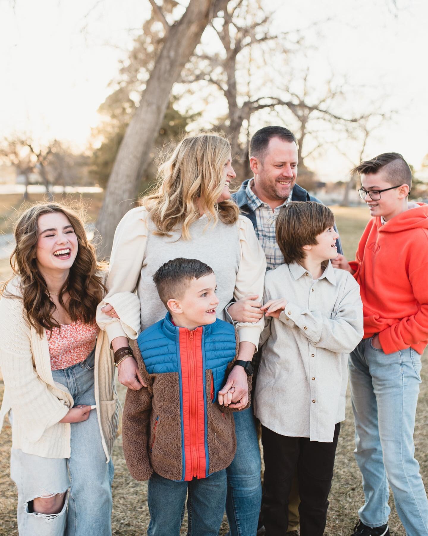 One of my favorite families ever! My favorite part of this session was taking photos of just mom and dad, seeing their 11 year old son in the background carrying a huge tree branch then calling out, &ldquo;Hey look mom! I found a mistletoe!&rdquo; 🤣