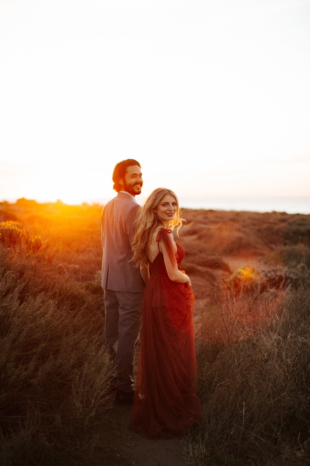 montana de oro sunset engagement photos central coast california wedding photographer poppy and vine (5).jpg