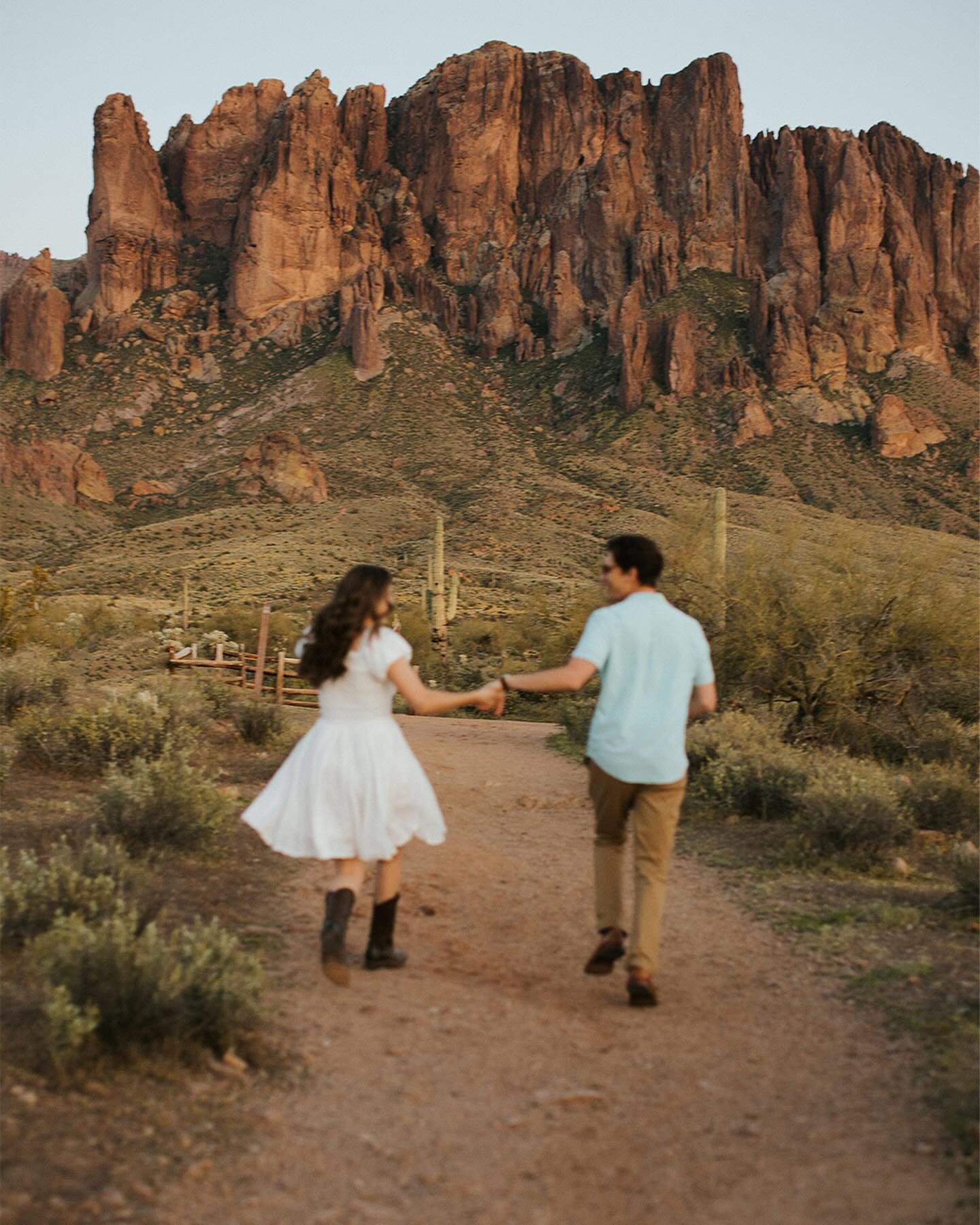 Will spend the next three years of my life in awe that the Superstitions are real 🤯

.
.
.
.
.
.
Lost Dutchman state park engagement photoshoot Phoenix Arizona desert couple photos Scottsdale Mesa Tucson Sedona wedding photographer elopement

#engag