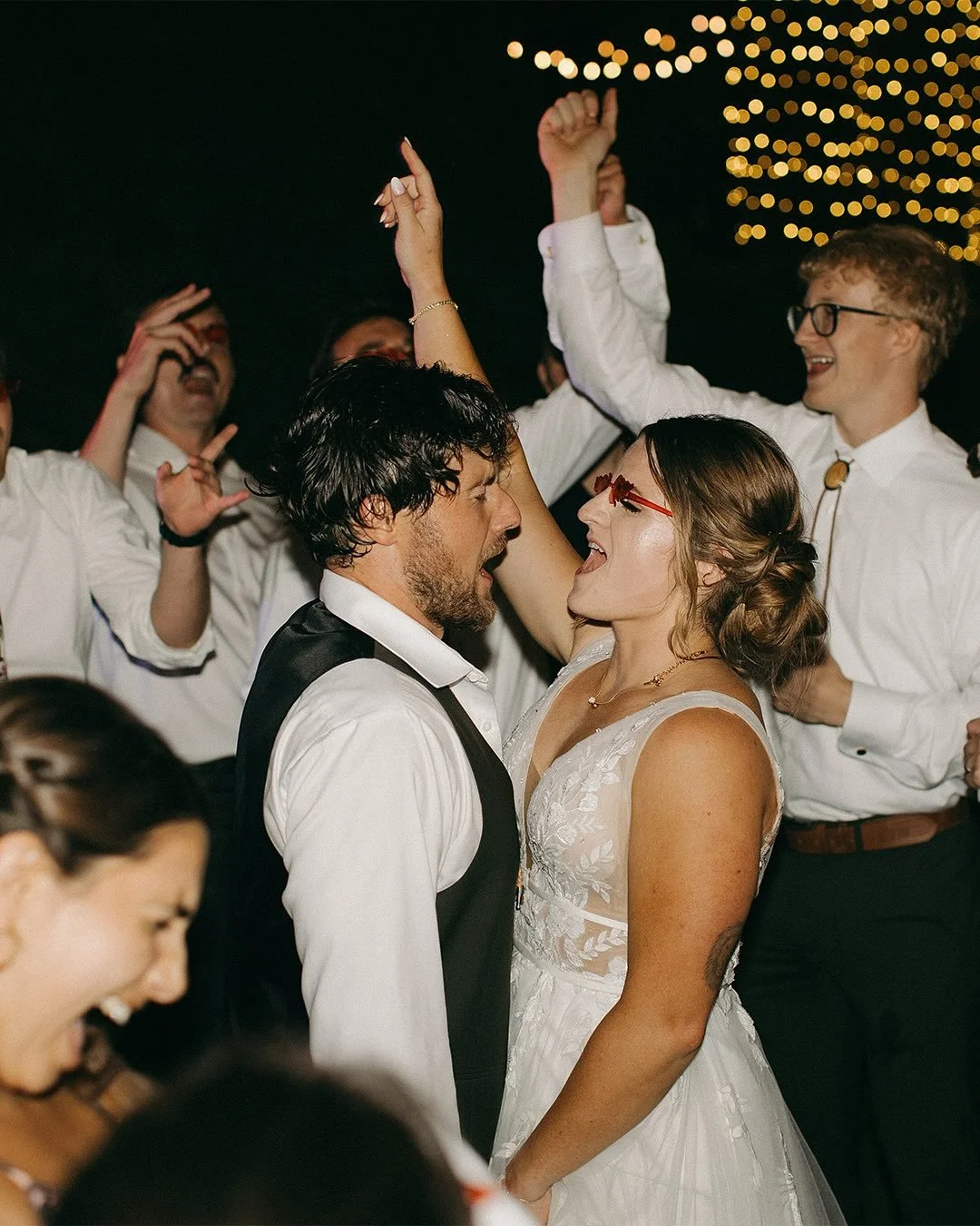 Unfortunately we do love when a dance floor is packed and absolutely electric all night long 🤠
.
.
.
.
.
Documentary wedding photography featuring dance floor photos from a summer wedding at Saratoga springs in Los Gatos, California 
Santa Cruz wedd