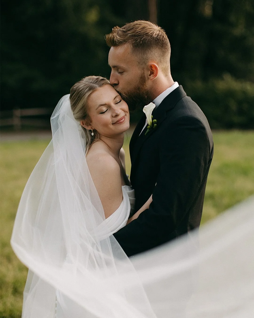 Revisiting photos from the early half of this year and I can&rsquo;t help but feel caught up in the whirlwind that 2025 has been. 

But this is a wedding full of memories that will always ground me&mdash;

In the middle of the redwoods at the beginni
