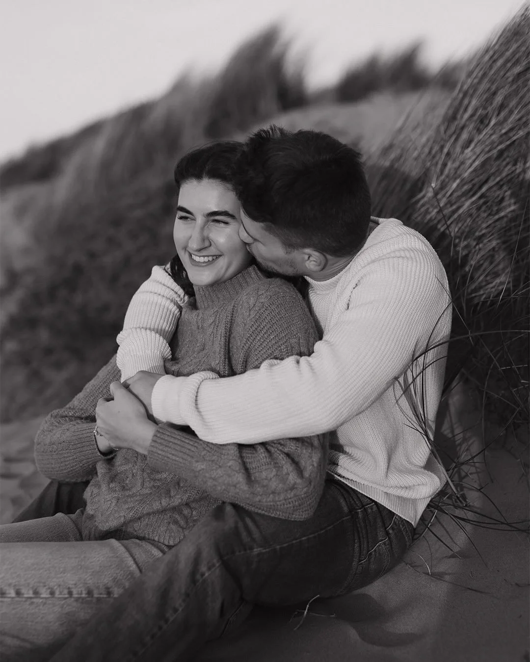 Every fiber of my photographer being will 💀 on the hill that there is absolutely nothing better than a sunny night in Morro Bay!!!!

Engagement photos on the Morro Rock dunes and beach for Zach and Olivia 🤩

SLO wedding photographer 
Santa Barbara 