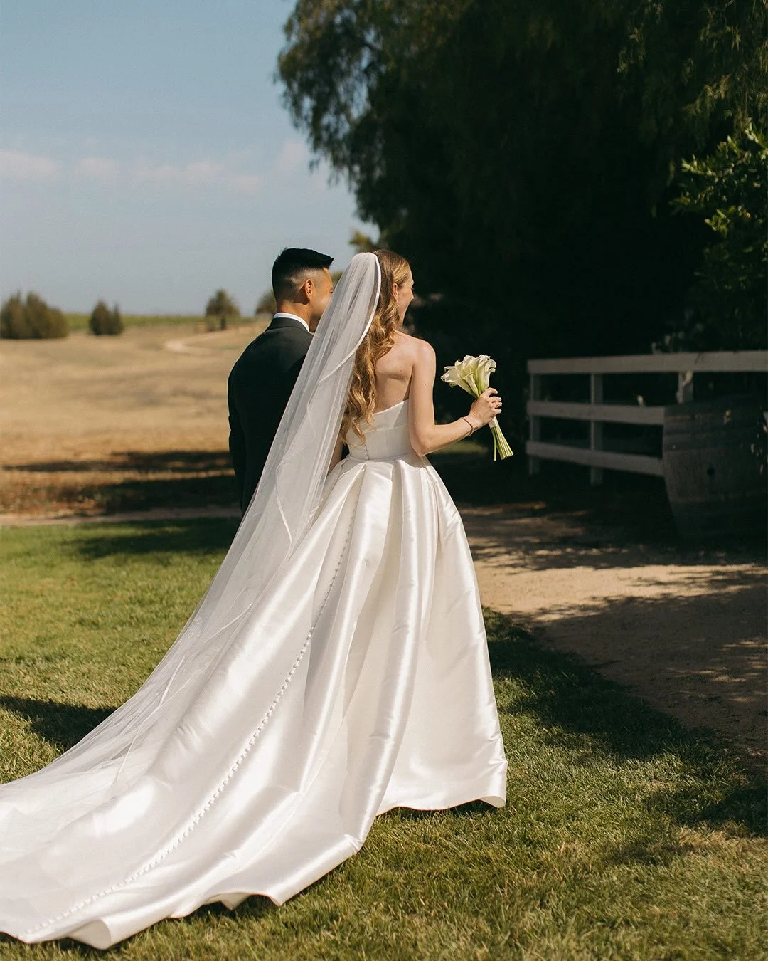 Scenes from a summer wedding at Flying Caballos Ranch &mdash;