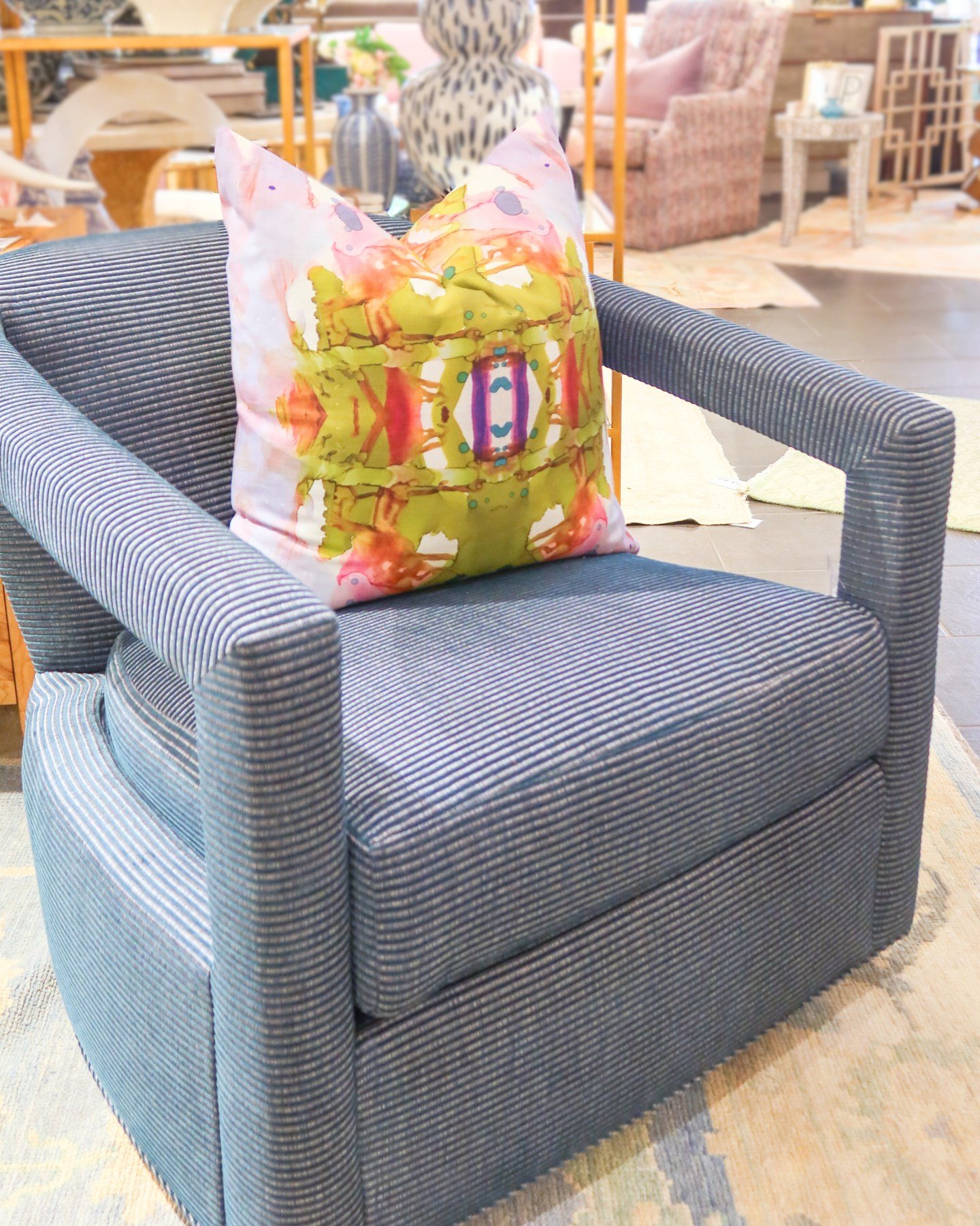 A seat for every mood ✨

Which one matches yours right now?

#henryhomeinteriors #interiordesign #furniture #swivelchair #oklahoma #chair