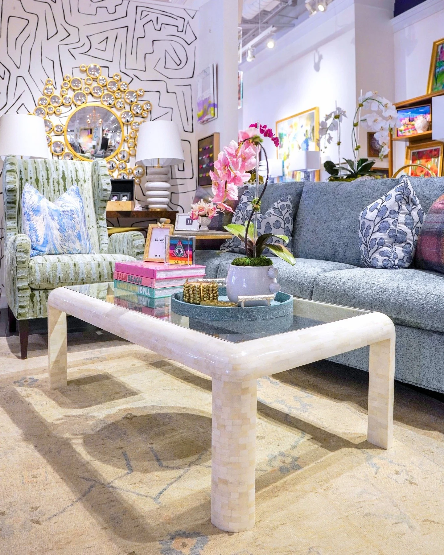 Perfectly styled for everyday living. A coffee table that balances beauty, function, and thoughtful design.
#henryhomeinteriors #timelessdesign #designdetails