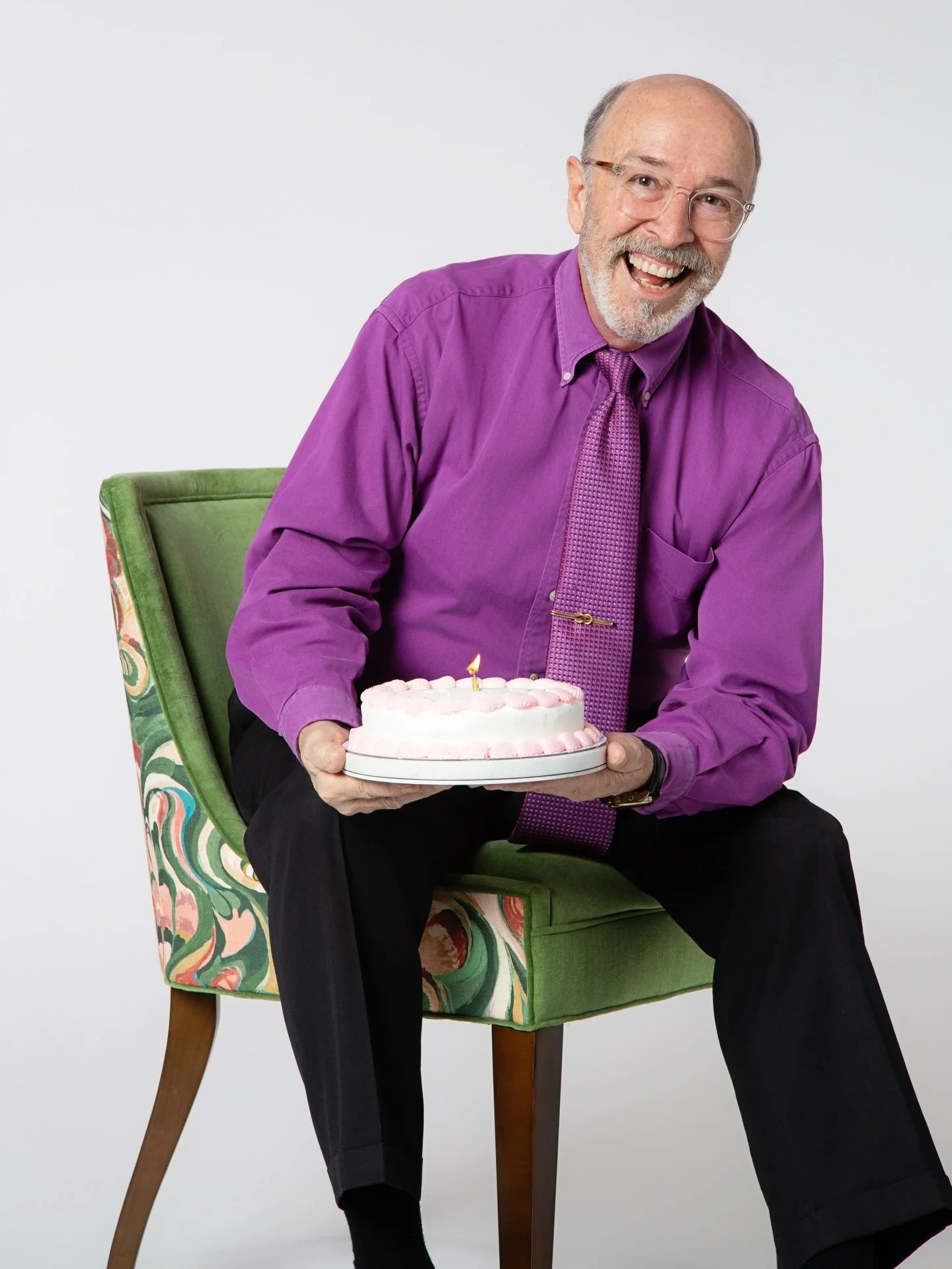 Happy Birthday to our wonderful Lead Designer, Steve Simpson! Wishing him an amazing day! 🪩🍰❤️ #HBDSteve #BirthdayVibes #HenryHomeInteriors