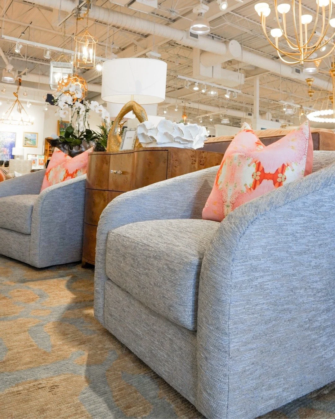 Comfort without compromising style ✨

#interiordesign #furniture #homeinspo