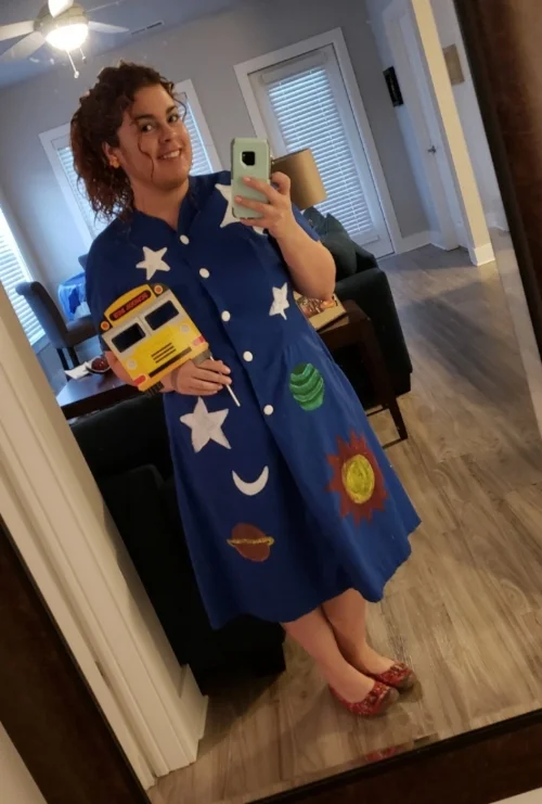 October 31st, 2018 : This year’s solo costume winner at the MUSC Department of Neuroscience Annual Halloween Party was non-other than Ms. Frizzle (aka Maribel from the Otis Lab).