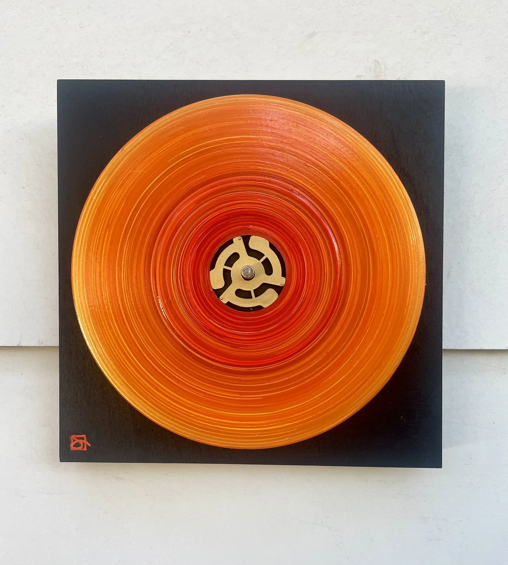 Orange Crush (REM)
 
8x8 Painted Up-cycled 45 Record on Wood Panel