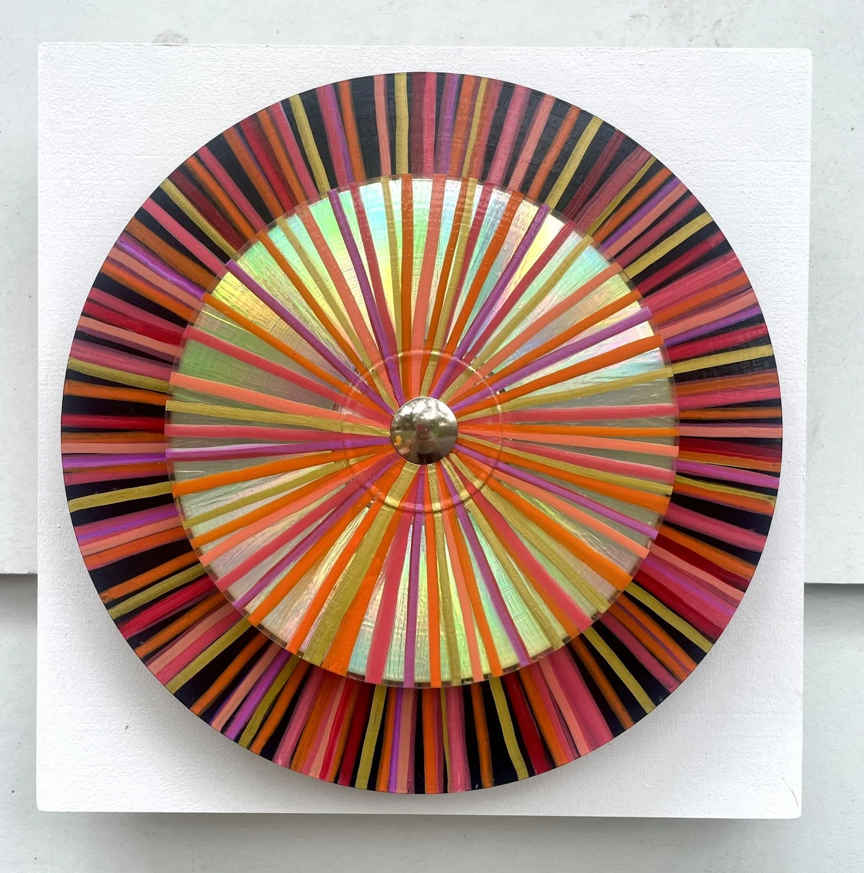 Crimson Chromatic Combo
 
8x8 Painted Up-cycled 45 Record & CD on Wood Panel