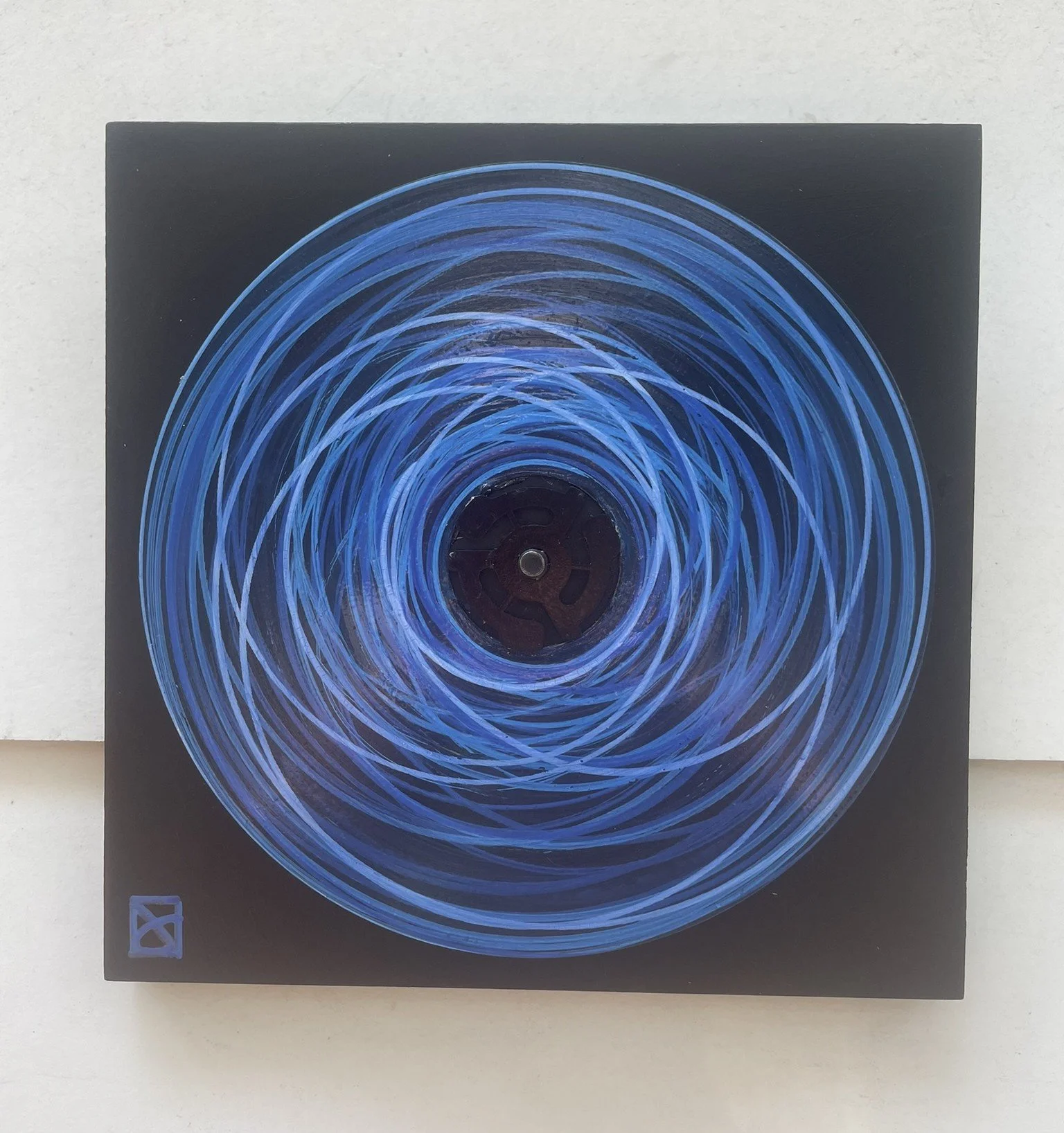 Tangled Up in Blue (Bob Dylan)
 
8x8 Painted Up-cycled 45 Record on Wood Panel