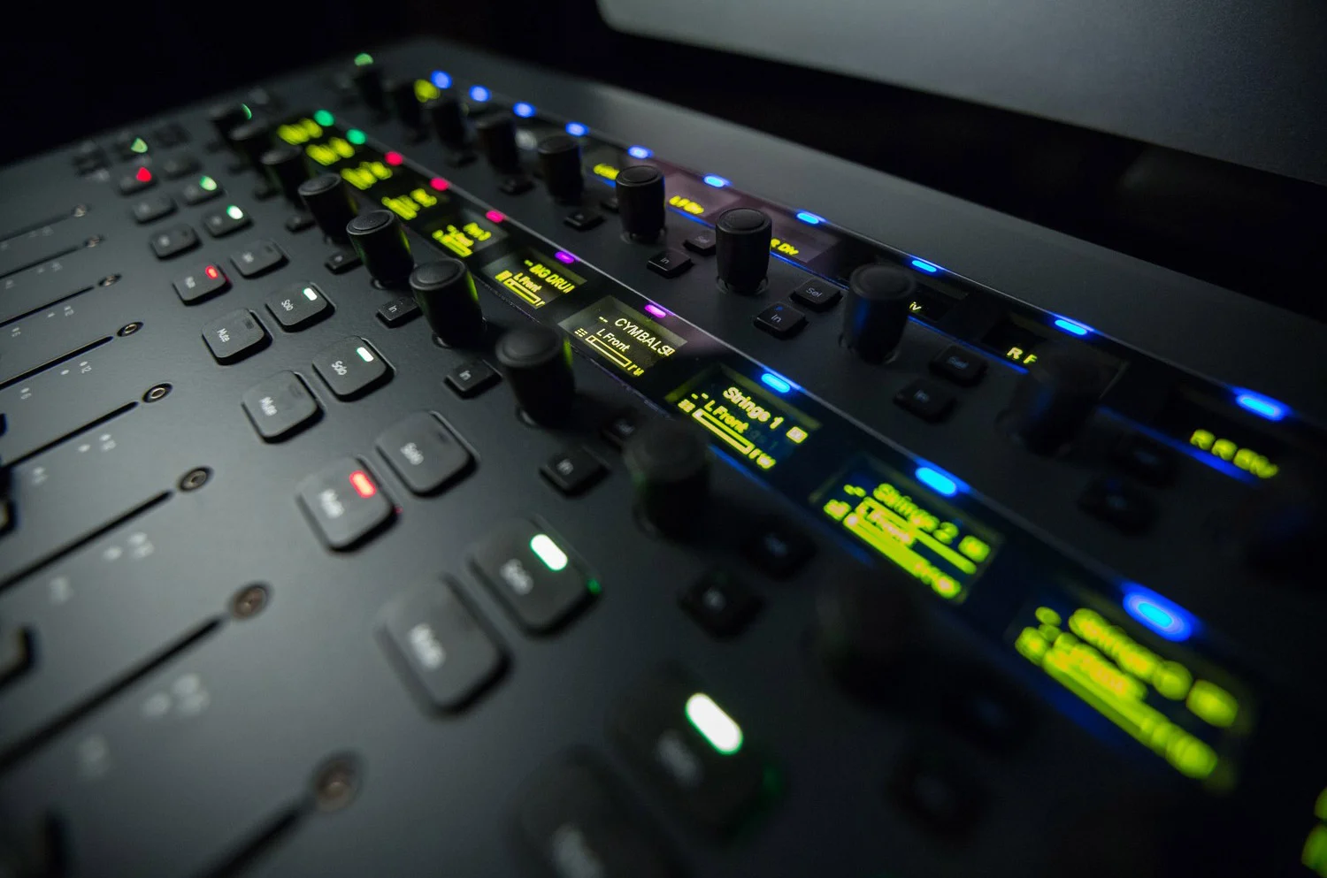 avid_s3_detail3.jpg
