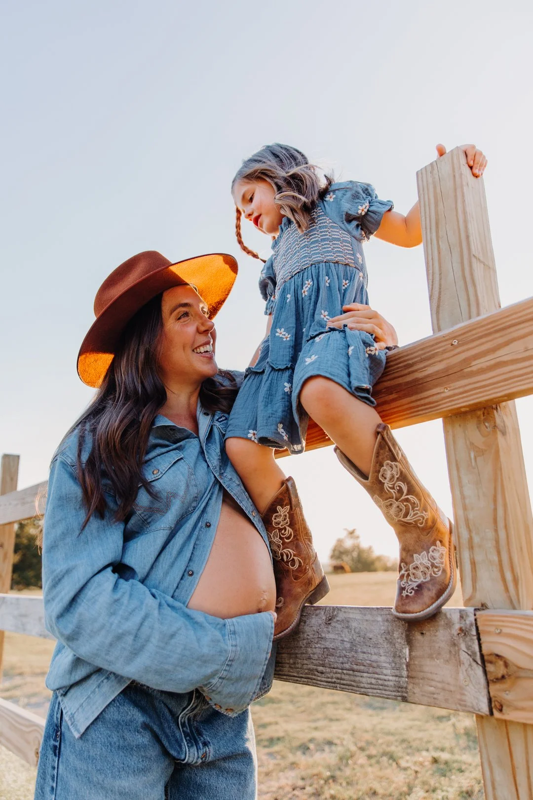Denim, Blooms, &amp; Golden Light-- Mckinney Maternity Session on the Ranch 