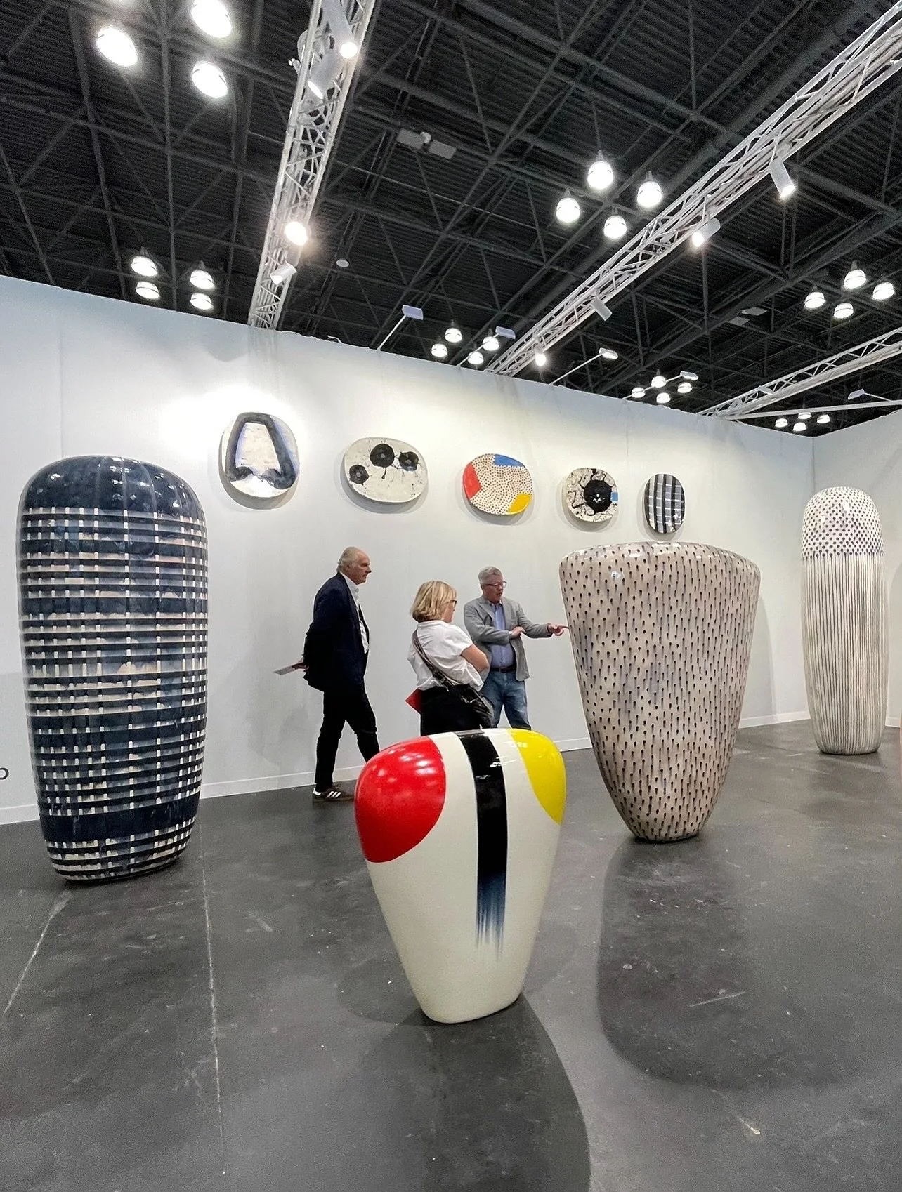 MARFA INVITATIONAL 

One of our absolute favorite presentations at this Thursday&rsquo;s VIP Preview 
@thearmoryshow 🍭🍭🍭

JUN KANEKO 🙏
at
SORRY WE&rsquo;RE CLOSED | Brussels
@sorrysorry_were_closed 💕
Booth 415 🚬

Jun Kaneko was born in Nagoya, 