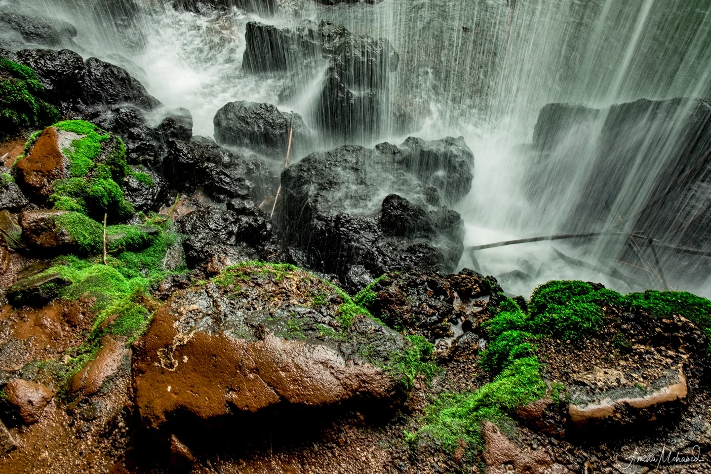 Waterfalls at Amabere Ganyinamwiru
