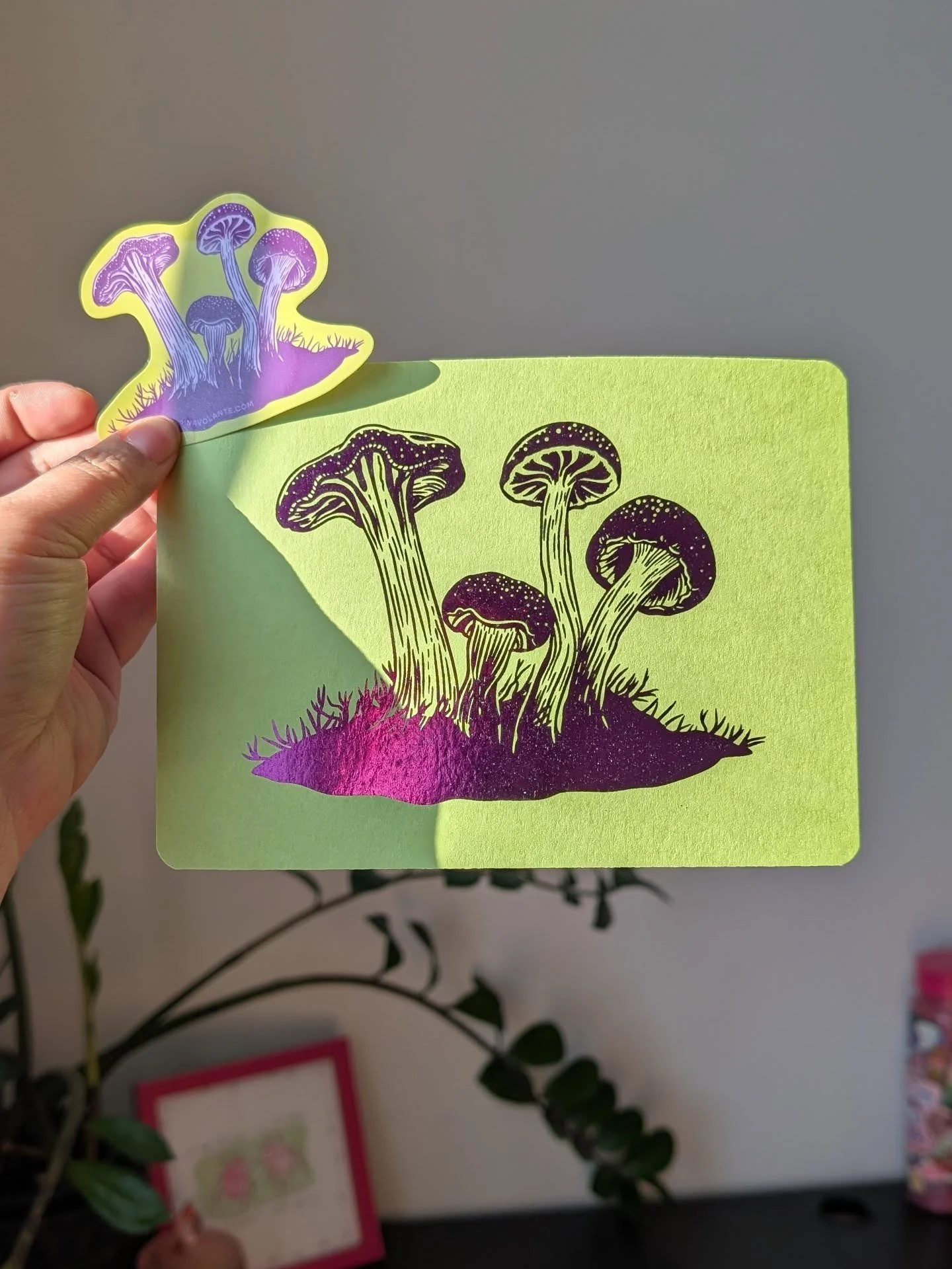Art of the month club for November 💜 The amethyst deciever mushroom in purple foil on apple green cardstock 💚