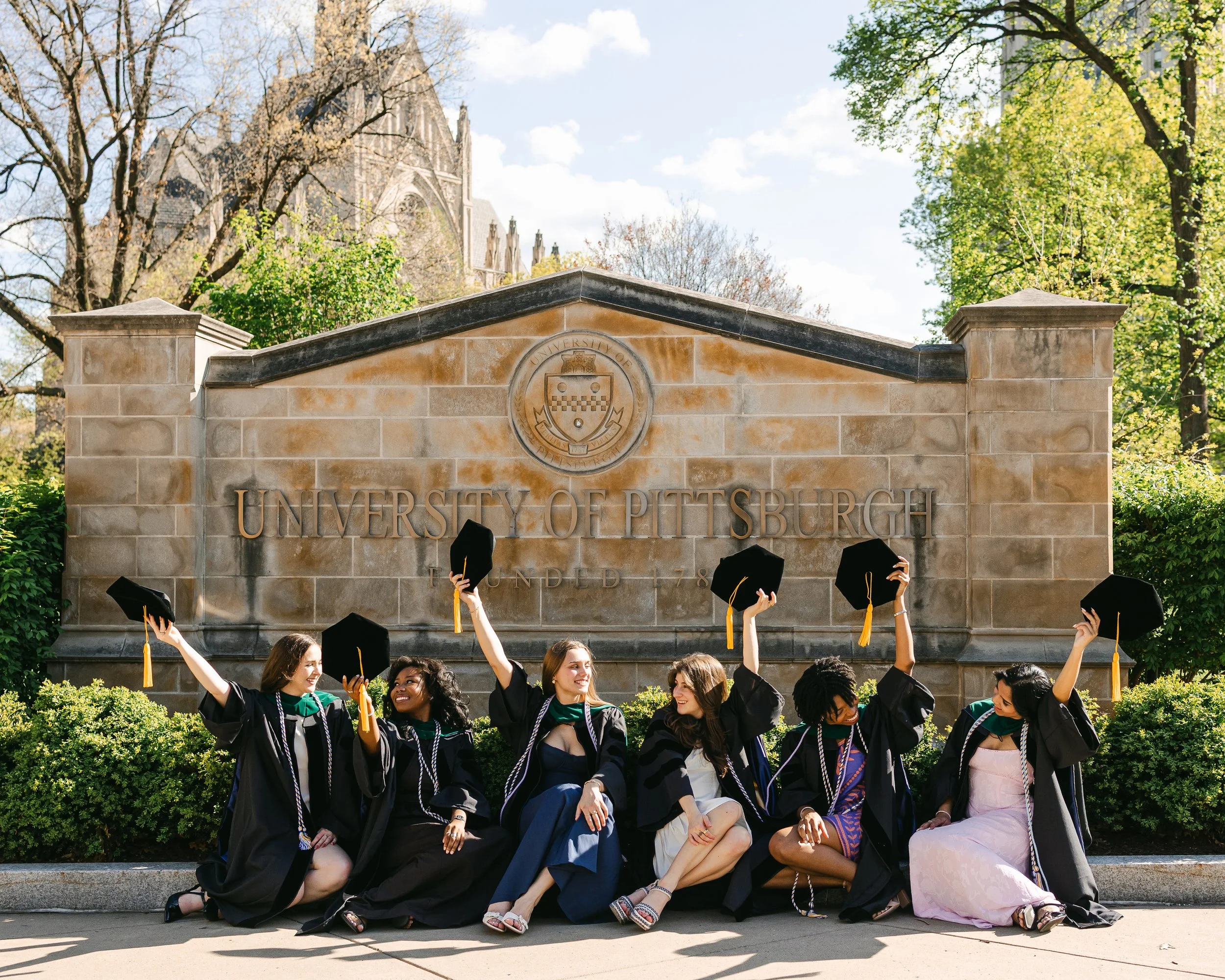 senior group photo pittsburgh tillie lee.jpg