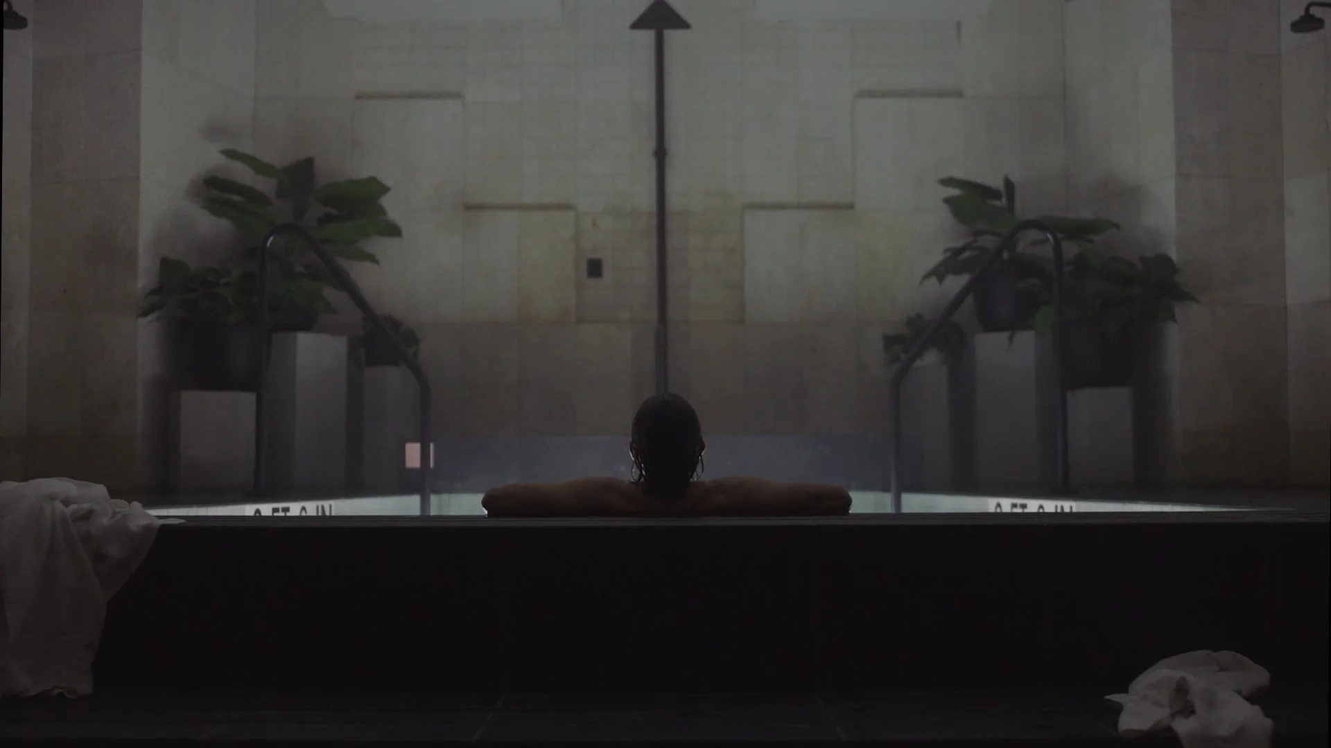 frame_949.jpg