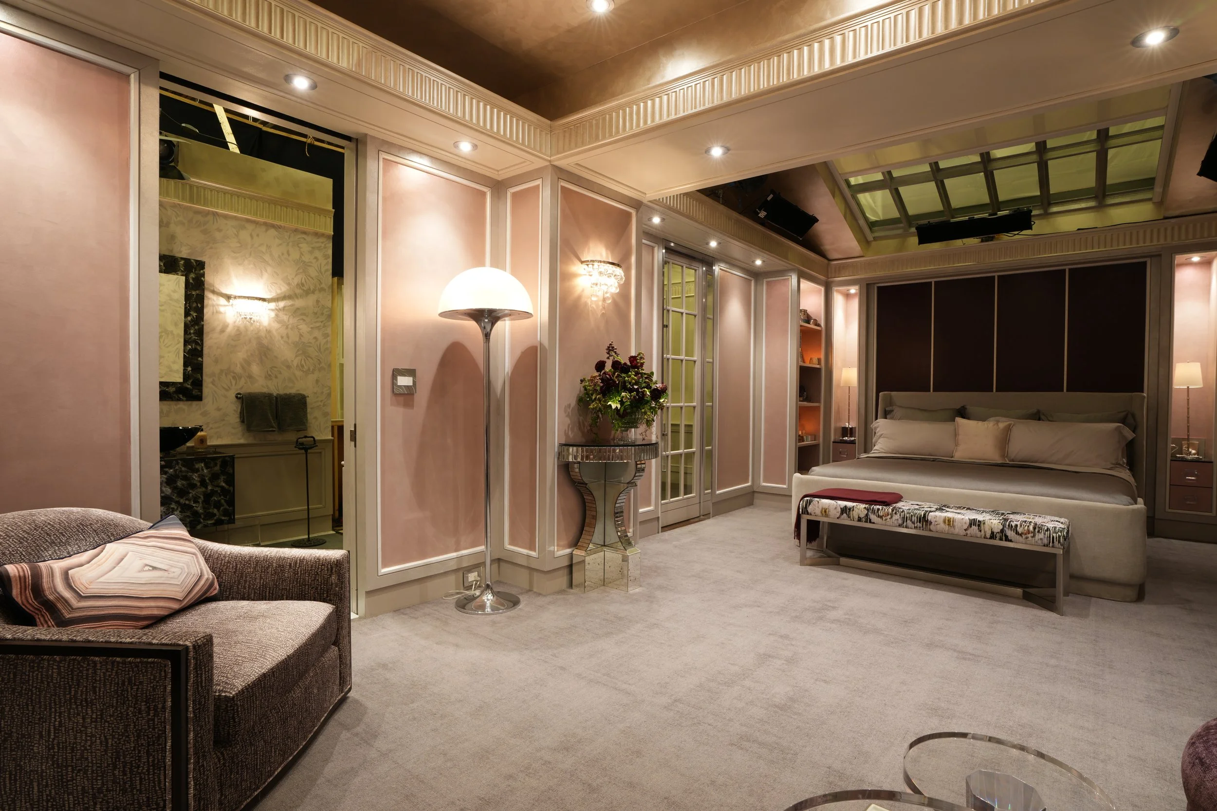  SEEMA’S BEDROOM 