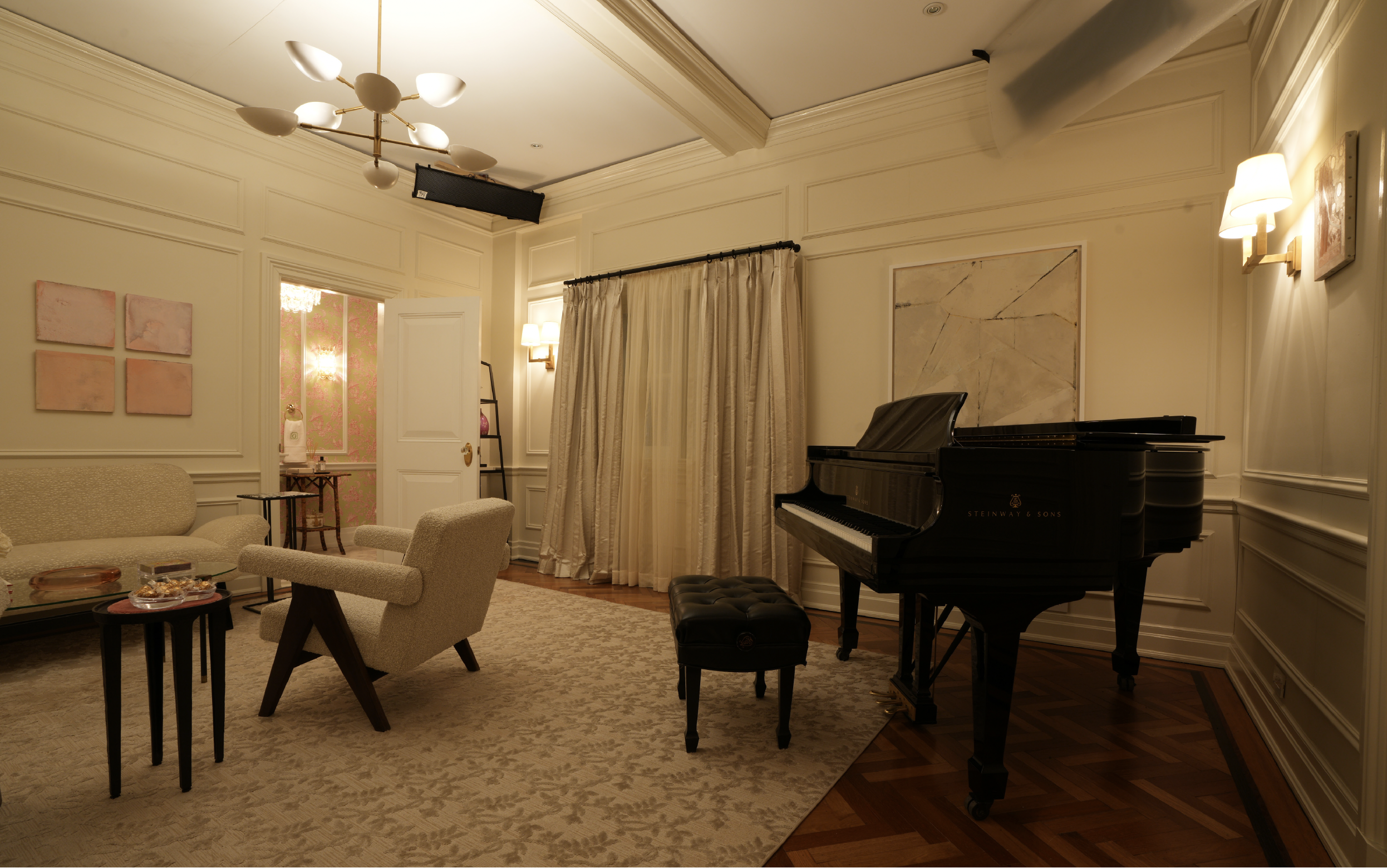  CHARLOTTE’S PIANO ROOM (REDESIGN) 