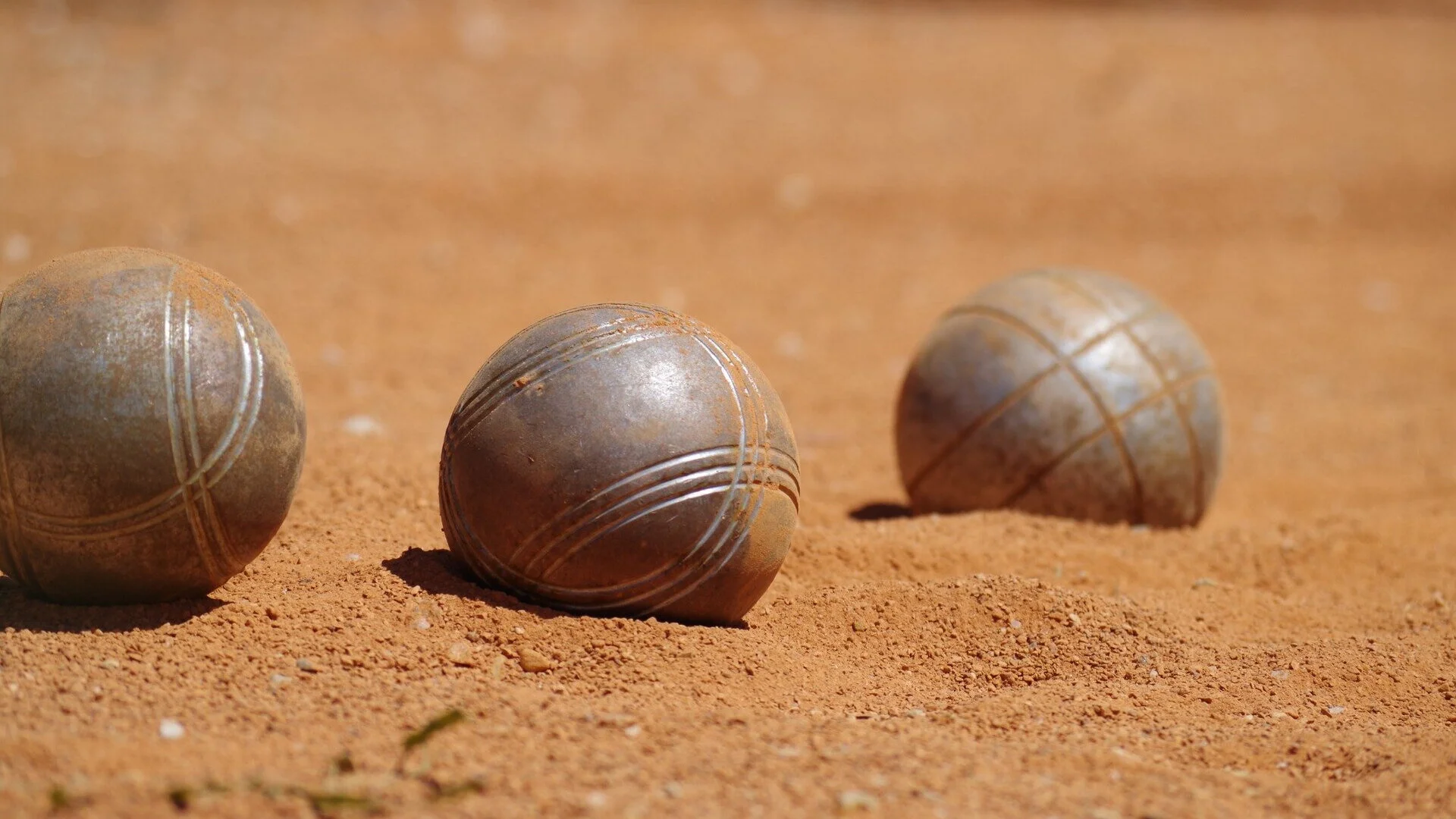 petanque-1475053_1920.jpg