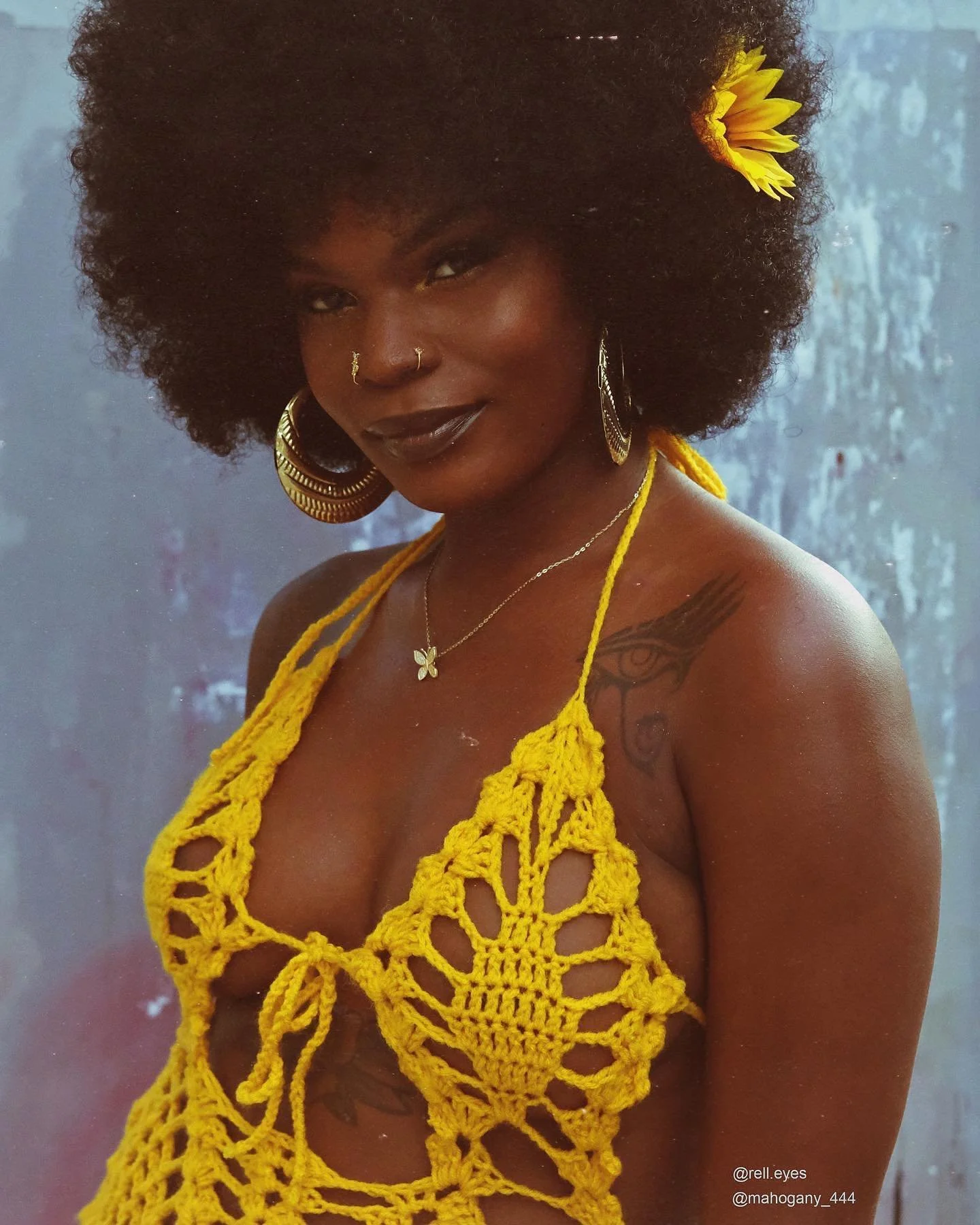 Impromptu flicks w/ Mahogany last weekend. Believe me, the glow was unreal ✨ 🌞 

#explorepage #ATL #yellow #melanin #blackgirlmagic #fuji