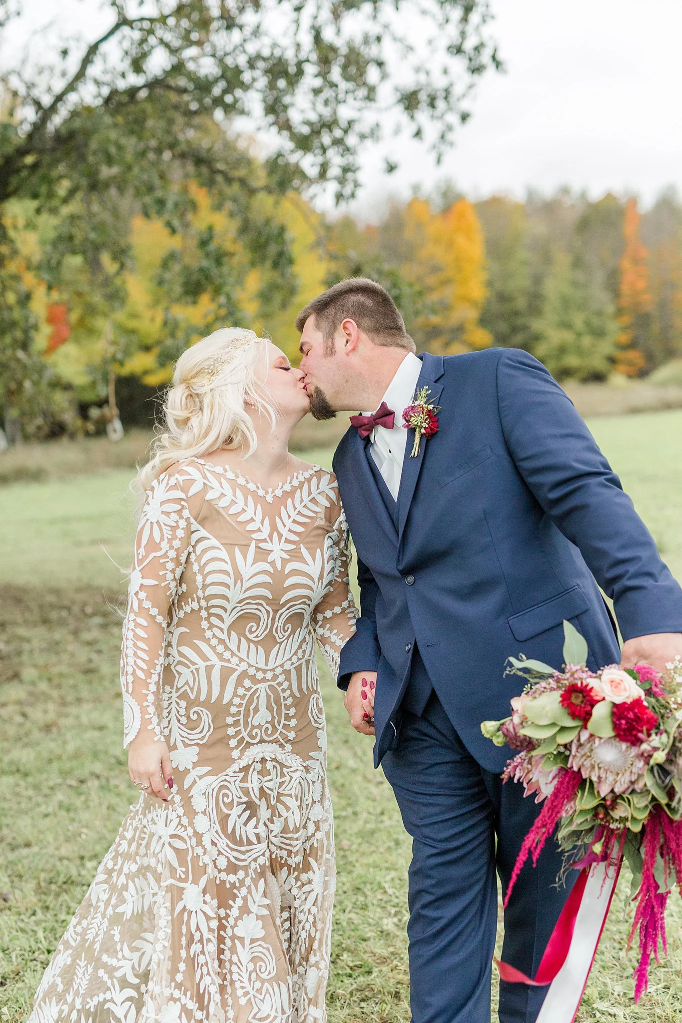 Green-Bee-Floral-Design-Wedding-Flowers-Medford-WI.59.jpg