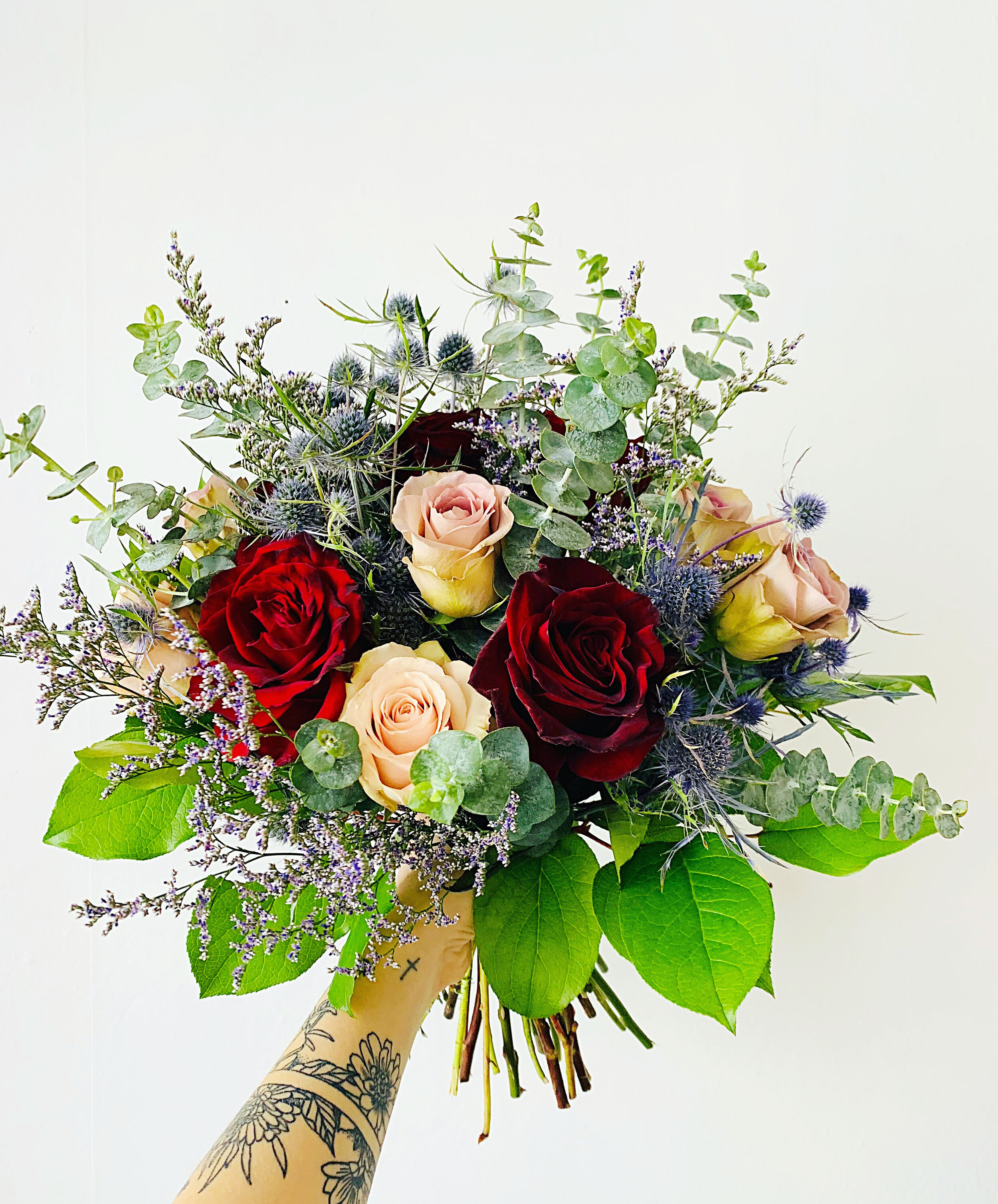 Bouquet_Delivery_Florist_Medford_Wisonsin_Rose_Eucalyptus.JPG