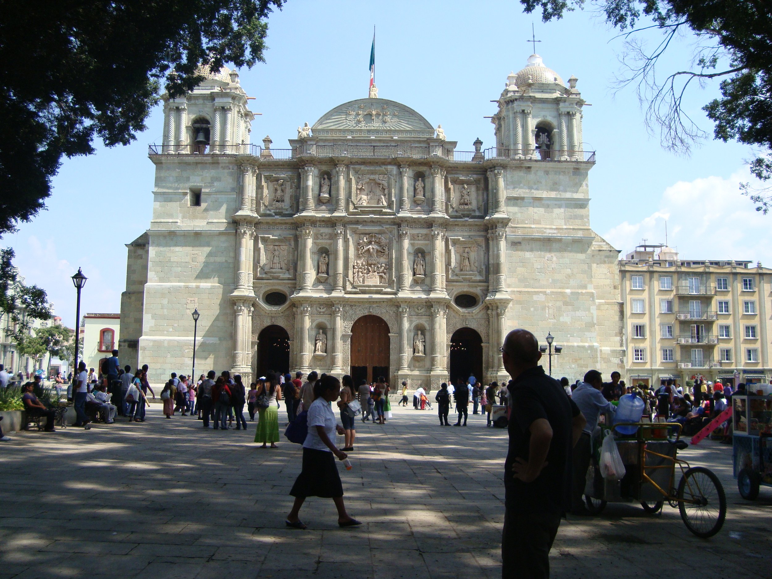 Zocalo,_oaxaca,_oaxaca_-_panoramio.jpeg