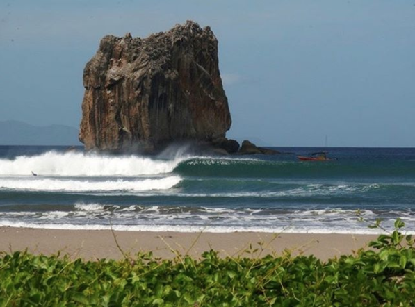surf roca bruja costa rica