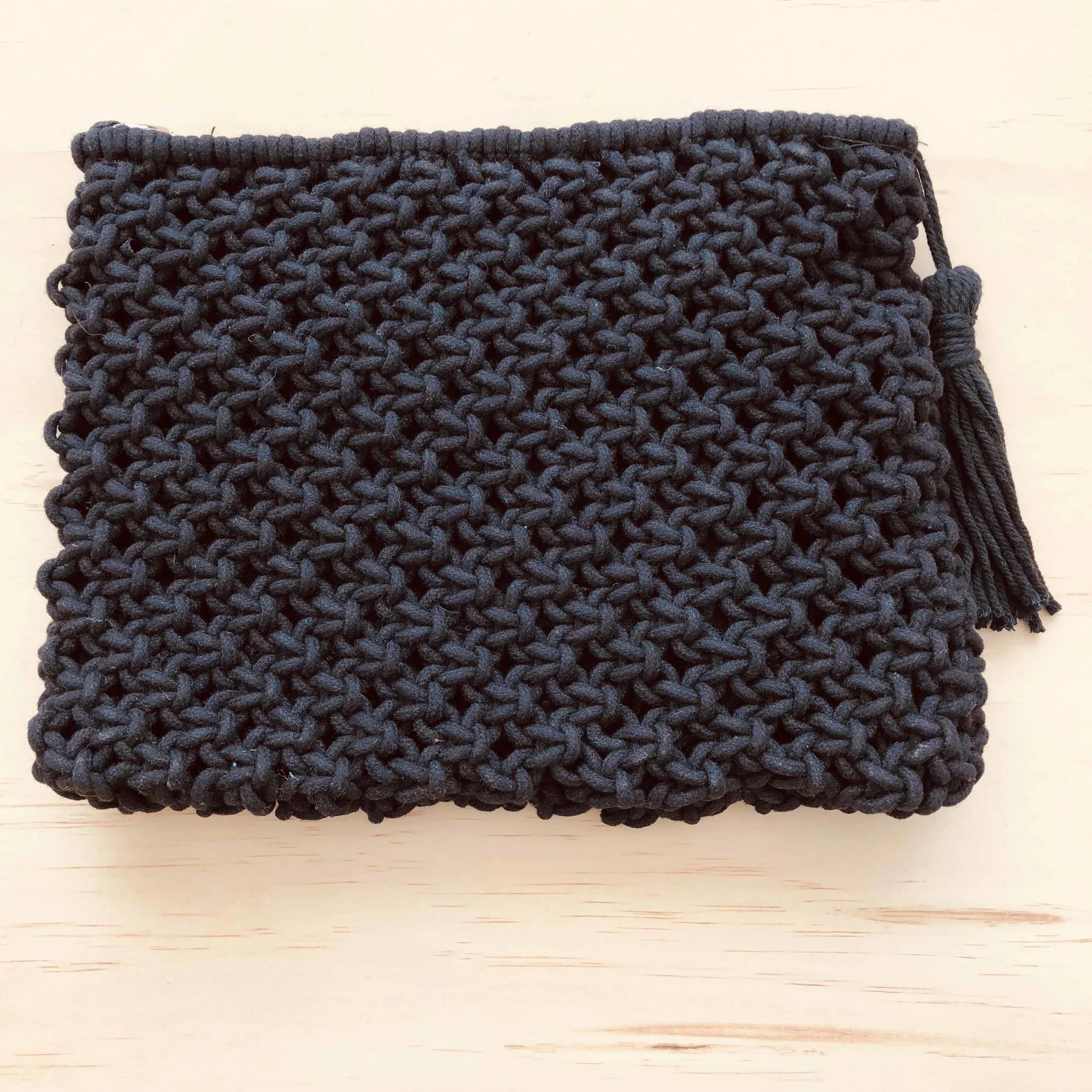 Black Macrame Bag Back.jpg