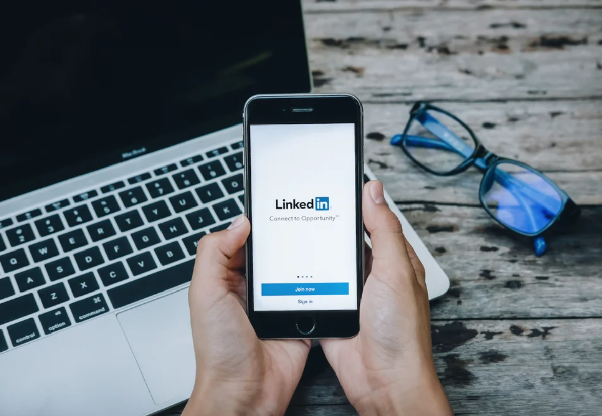 Maximizing Your LinkedIn Presence!   • May 12th 