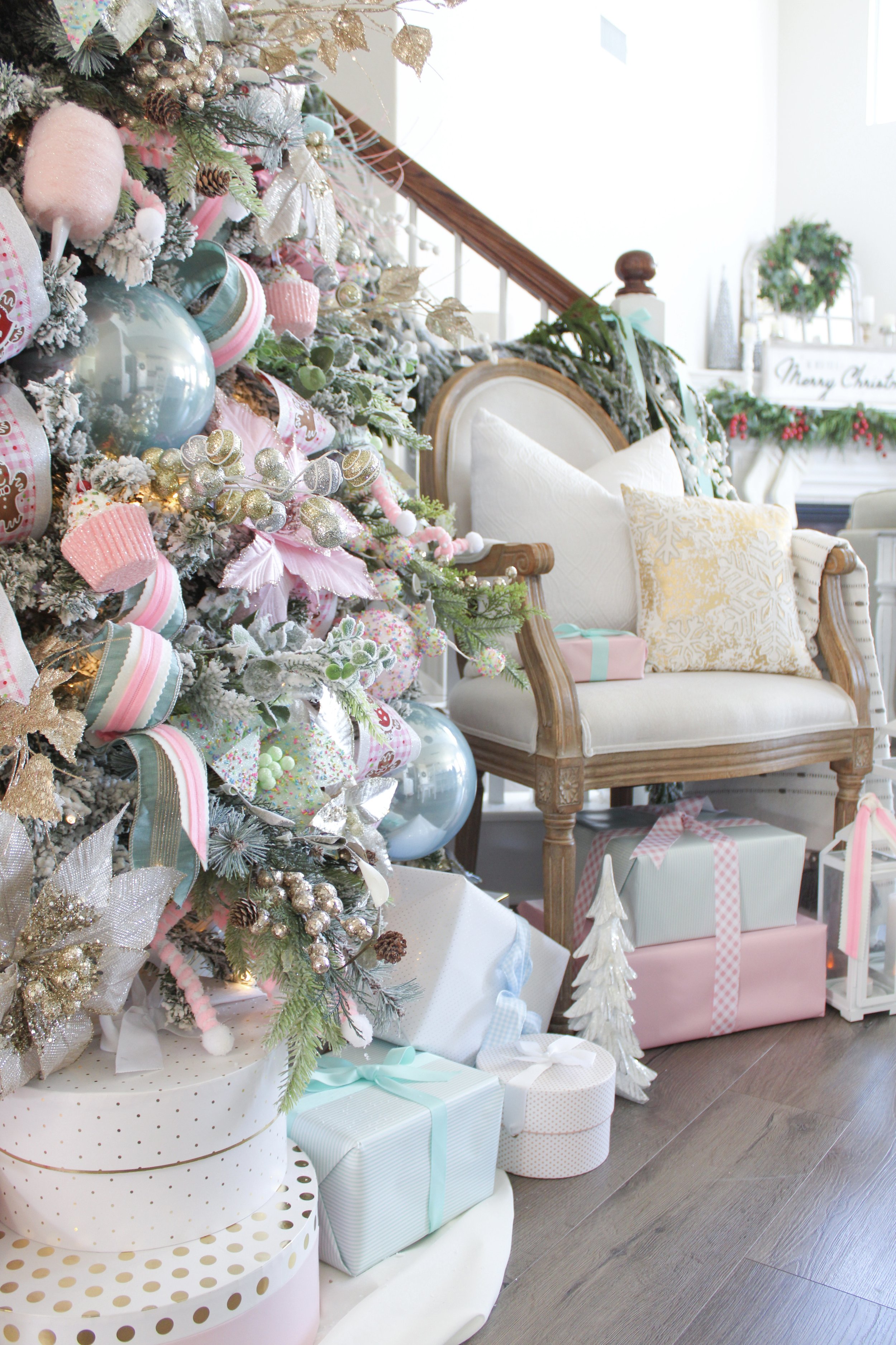 I'm Dreaming of a White.. and Pink and Gold Christmas!