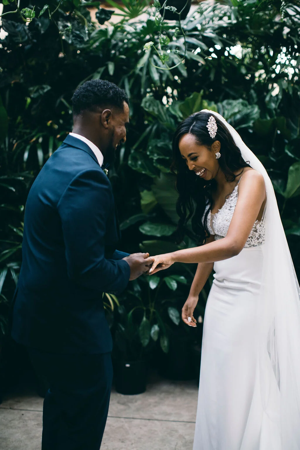 Vow writing: How to write amazing wedding vows easily!