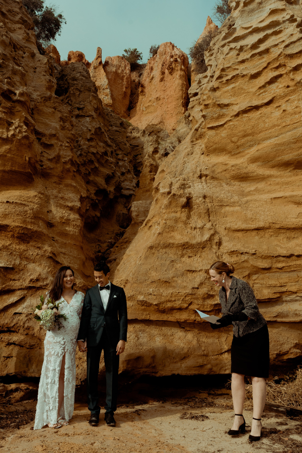 Bayside Melbourne: Where Love Blossoms and Epic Elopements Happen!