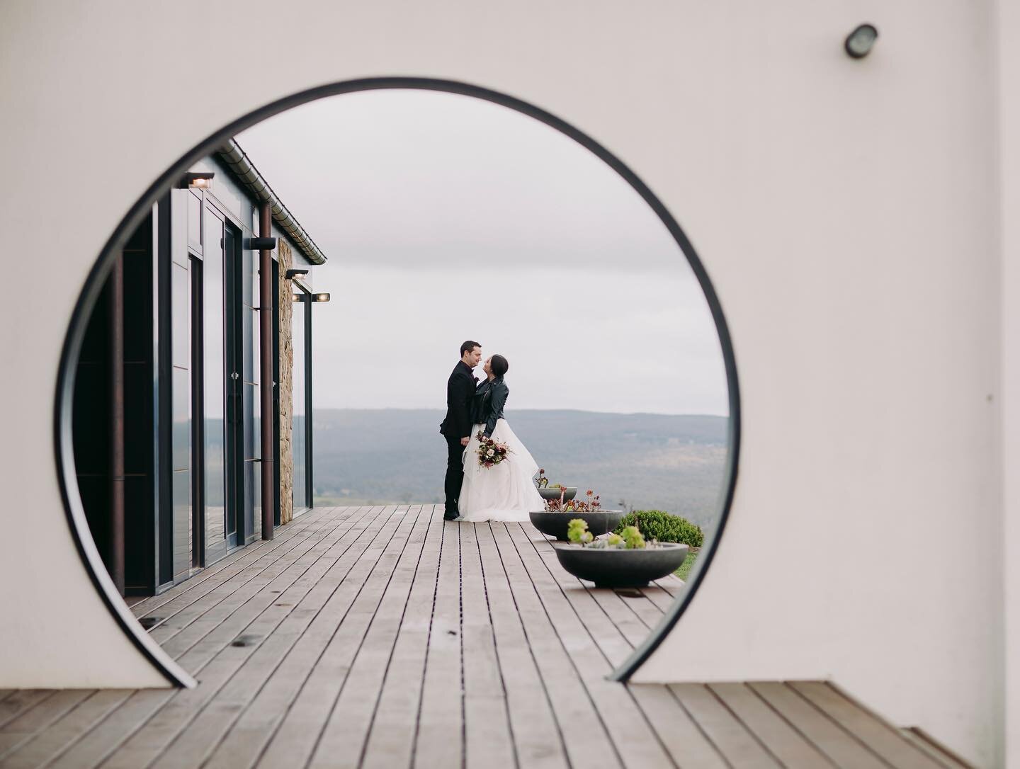 Sarah + Corey

These two lovebirds ditched the crowds (and expense) and chose to spend their $$ on a fabulous BnB atop Mt Franklin instead. 

Killer snaps - @leofarrellphoto 
Celebrant- @thefunkycelebrant 

#microwedding #elopement #melbourneelopemen