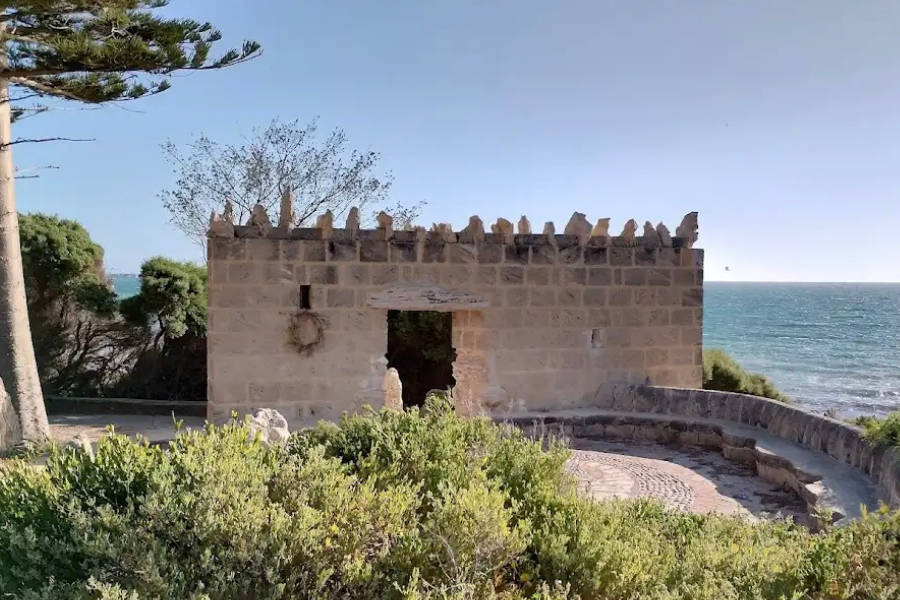 The Best Elopement Locations in Perth - That are free (or at least cheap)