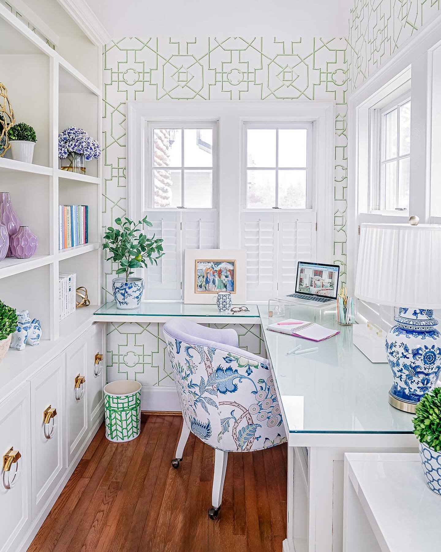 Fun and feminine office space perfect for this work from home client! We gave her more storage with built-ins galore!
What do you think of this After and Before?! 💙🩵💜💚🤍✨ 

📷 @kwdcreative

#homeofficedecor #lavanderindesign #windinglaneinteriors