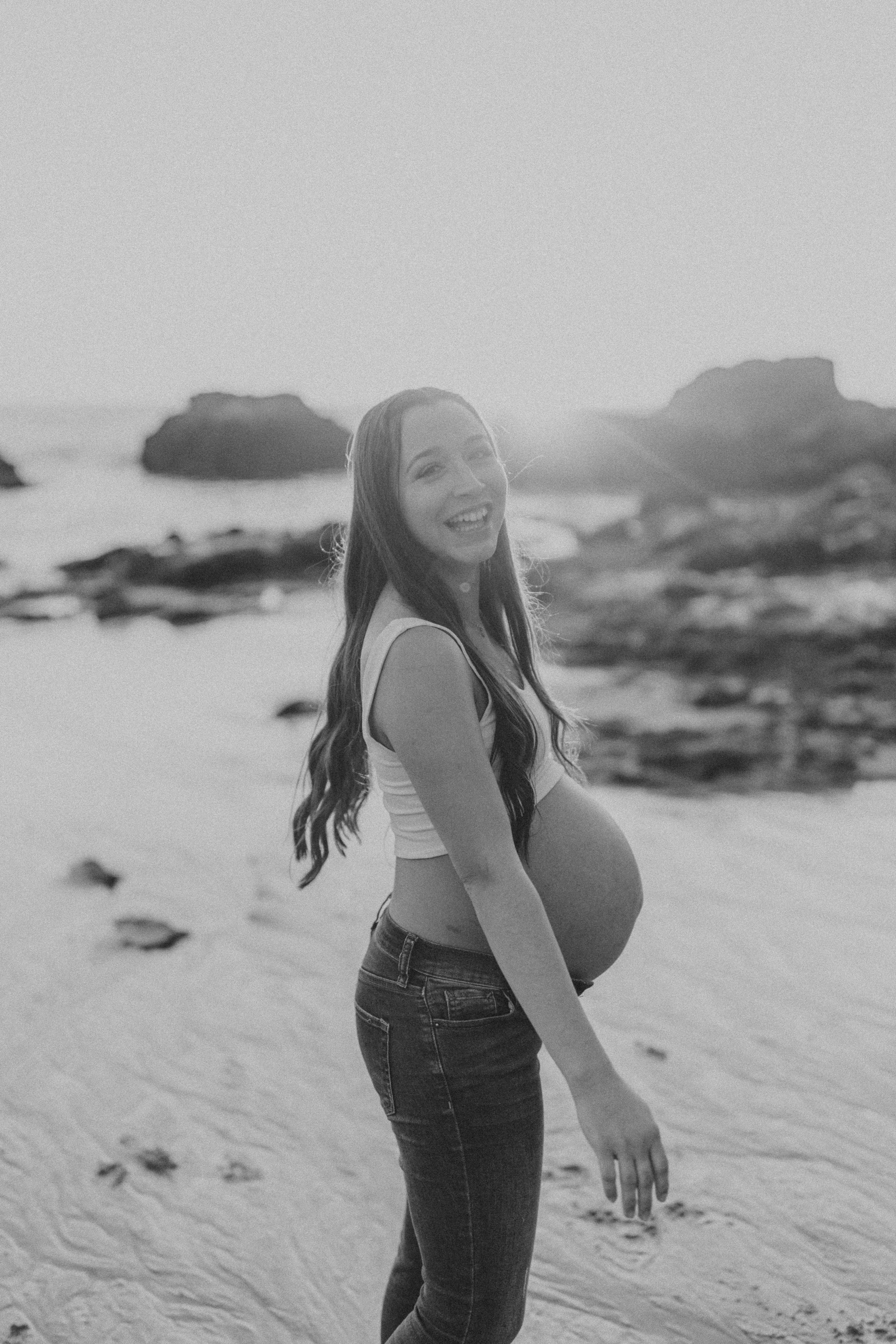 Gracyn + Joseph - Maternity Laguna Beach Photographer-188.jpg