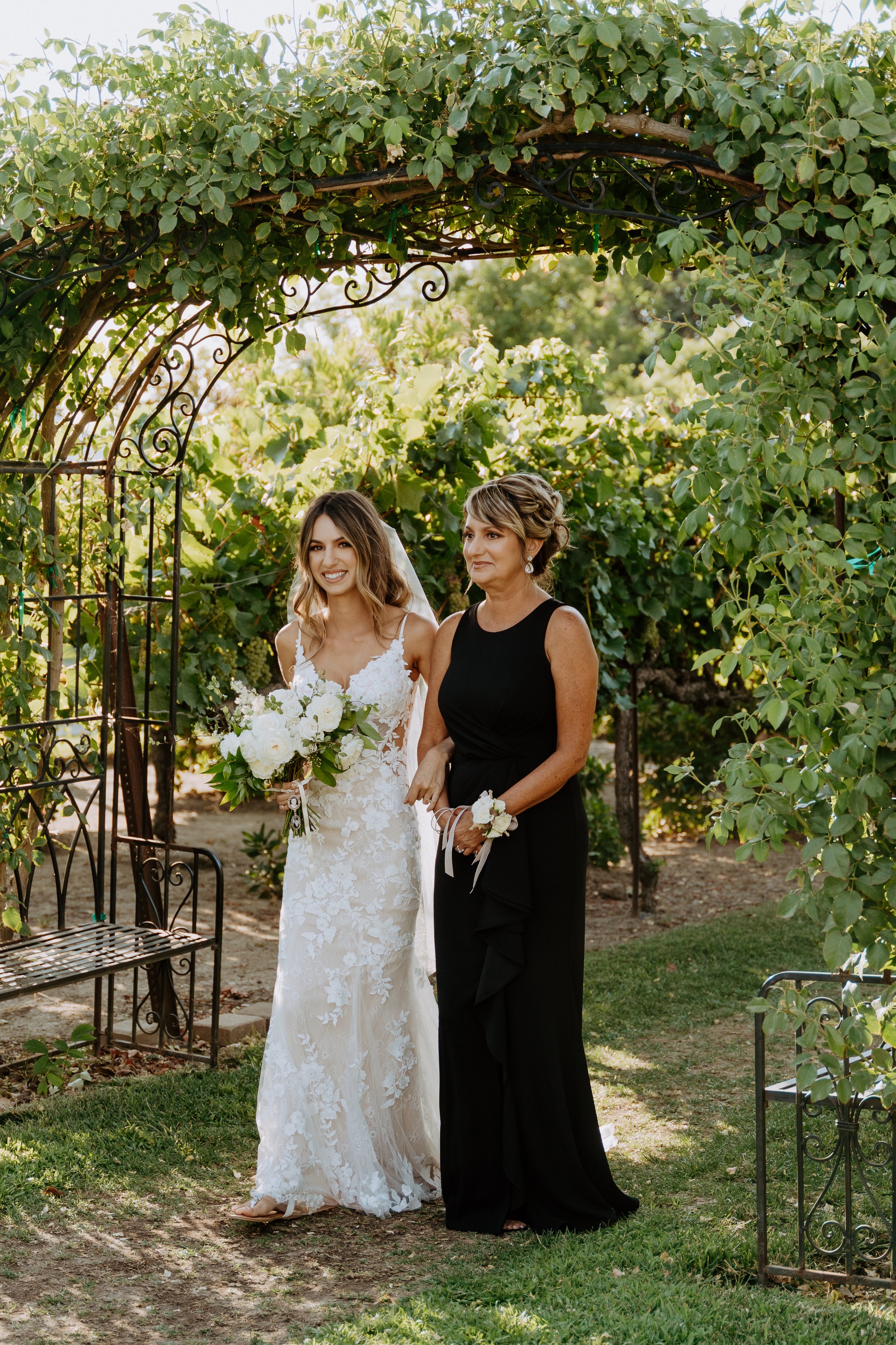 Tiffani + Louis' Wedding - Scribner Bend Vineyards, Sacramento Wedding Photographer-253.jpg