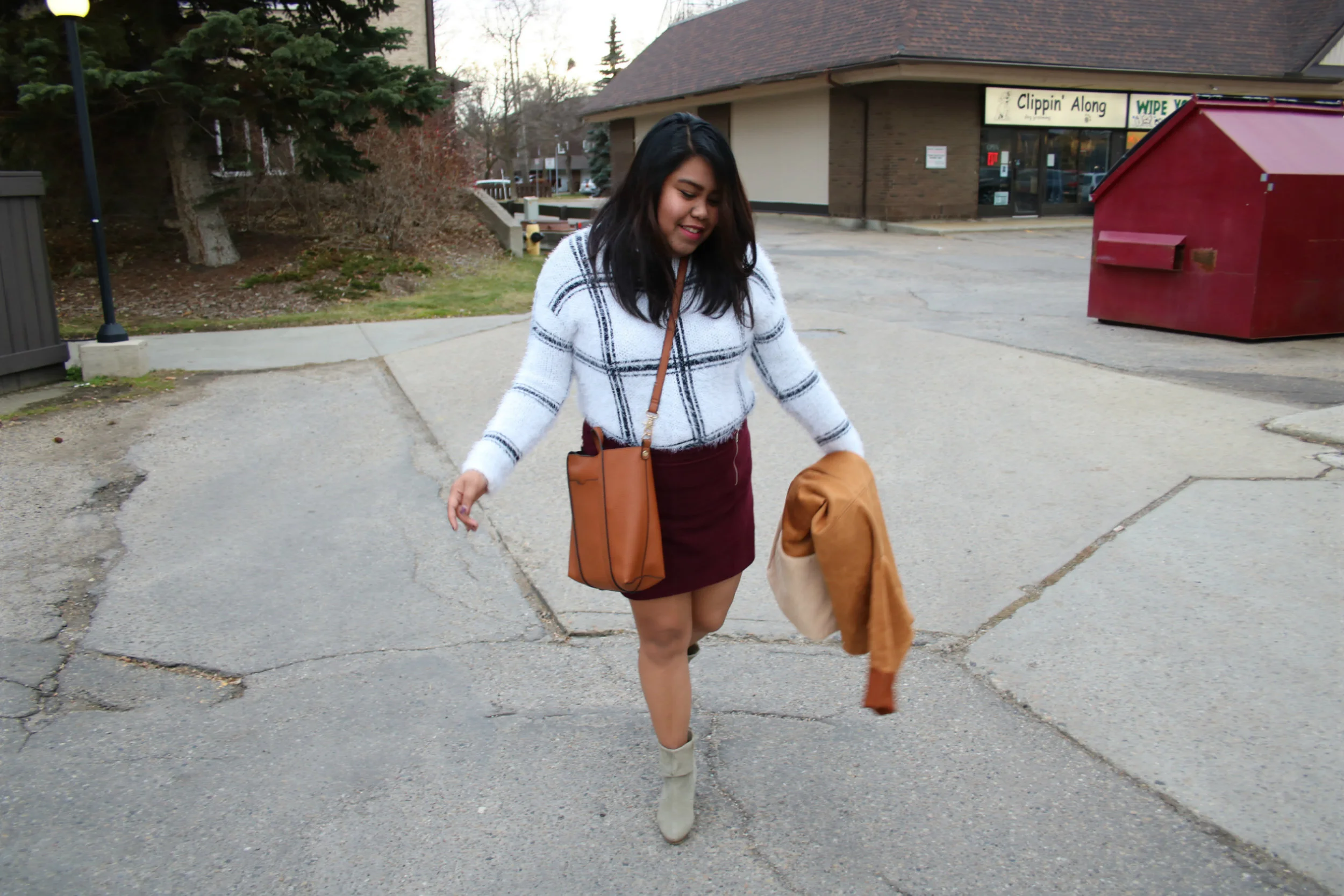 how to wear suede skirt, why wear suede skirt, easy ways to wear suede skirt, suede skirt for fall, red suede skirt, fall outfit ideas, casual suede skirt, casual fall outfit, casual suede skirt outfit, why you need a suede skirt, suede skirt fashion, suede skirt trend, ways to wear suede skirt, wear a suede skirt, why wear suede, how to wear suede