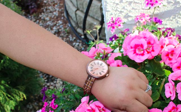 my new wood watch, jord watches, cassia walnut and vintage rose wood watch, new unique wood watch, retro inspired outfit, timeless beauty, fashion statement