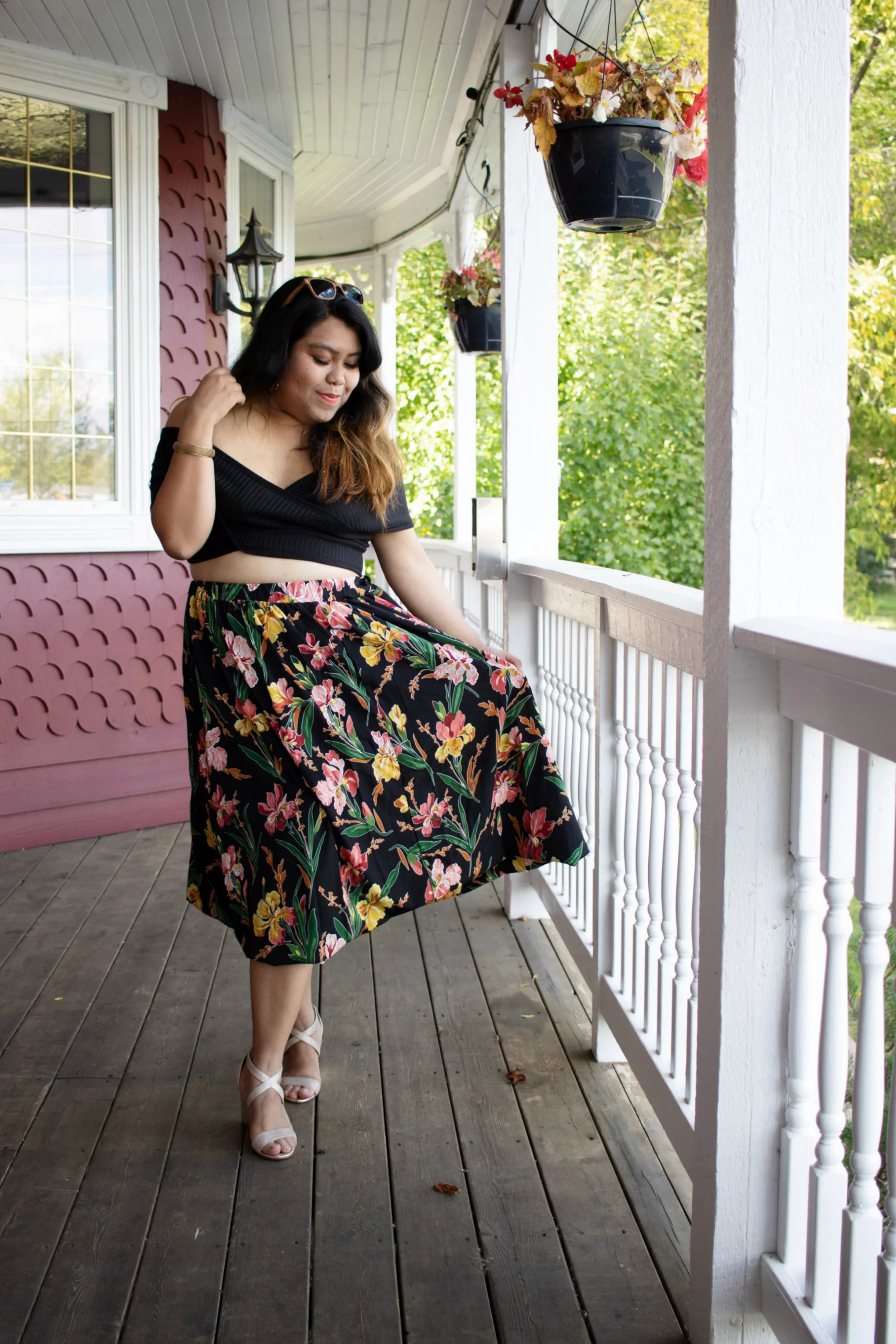 how-to-wear-crop-top-when-youre-a-plus-size.jpg