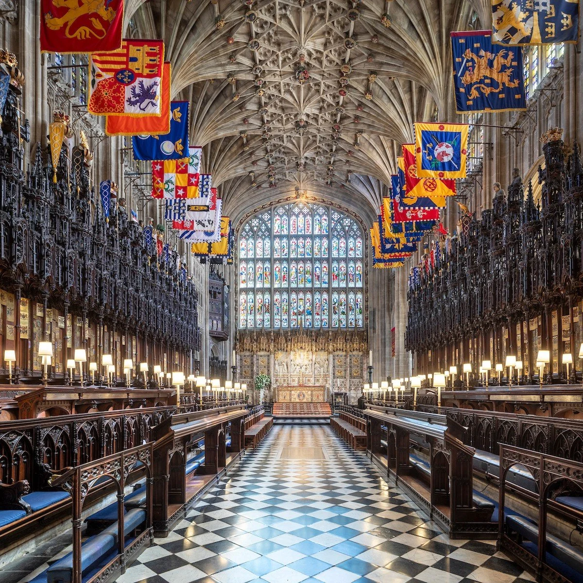 ✨ Two October evening dates for your diary! ✨
📖 Lecture 1
DIVINE LIGHT: The Stained Glass of England&rsquo;s Cathedrals
📍 Lecture Theatre, @vamuseum, South Kensington
🗓 Thursday 2 October 2025, 7&ndash;8pm (doors 6.30pm)
🎟 Onsite https://www.vam.