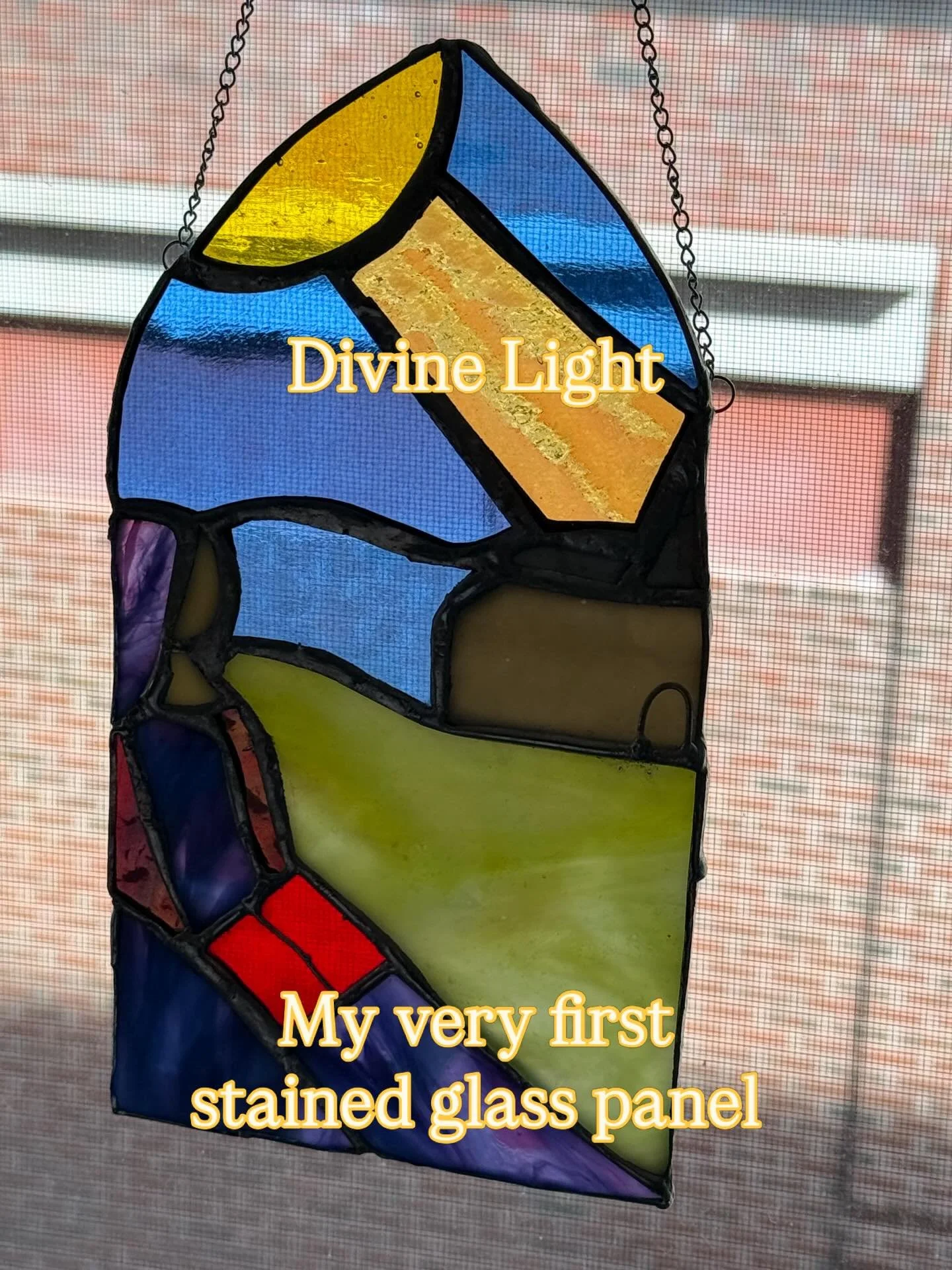 Divine Light - subject of the first stained glass panel I have ever made ✨

Utterly intriguing, and such fun to take part in this joint stained glass workshop with Denia Lara @metcloisters and Jessica Black @lazuliblack @urbanglass_nyc this weekend.
